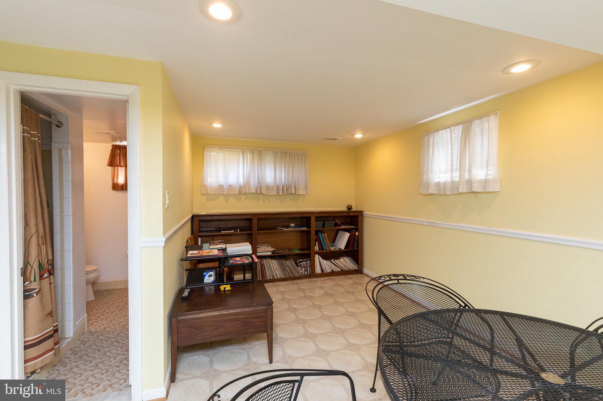 ARDMORE VILLAGE - Residential