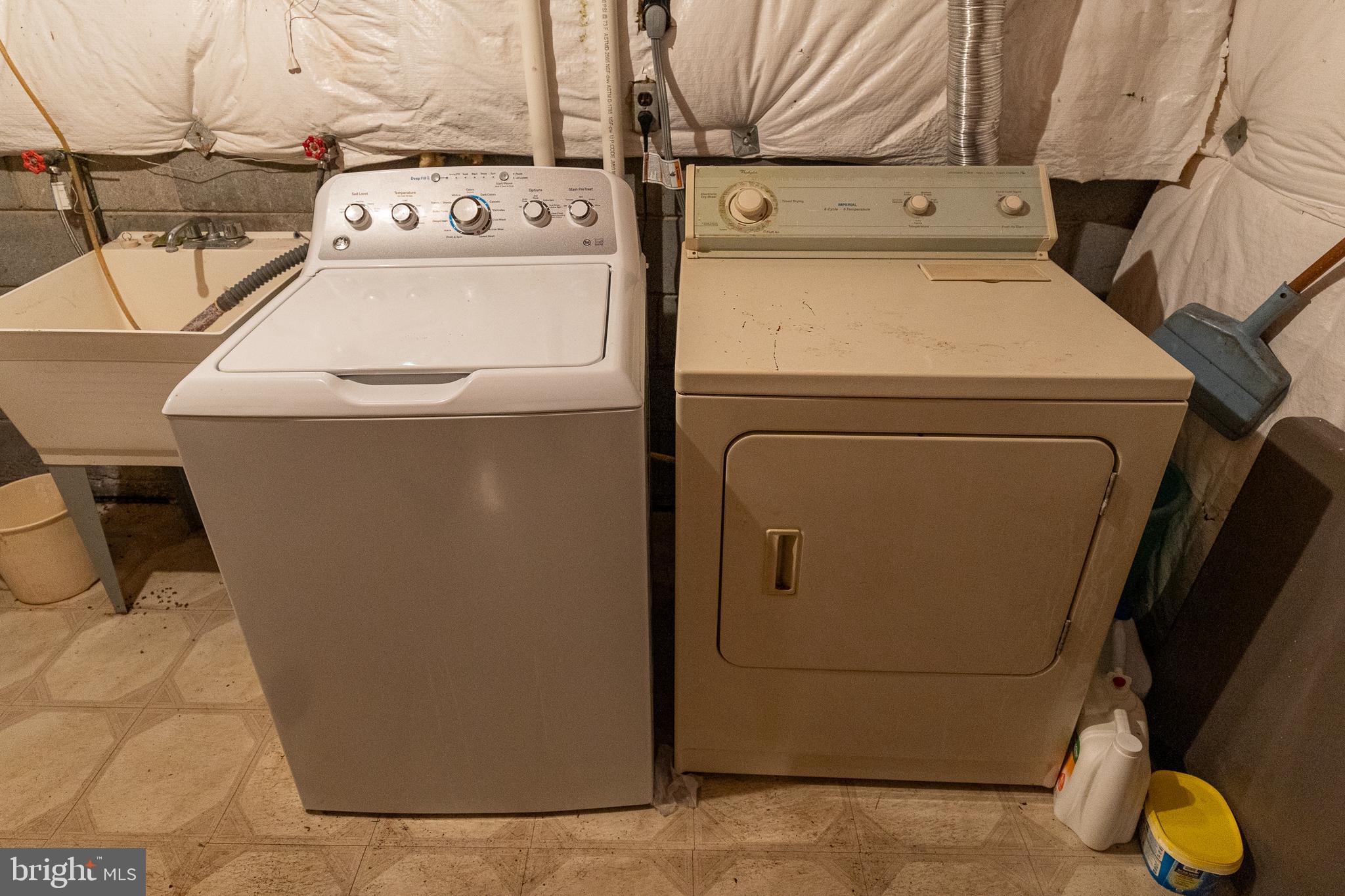 ARDMORE VILLAGE - Residential