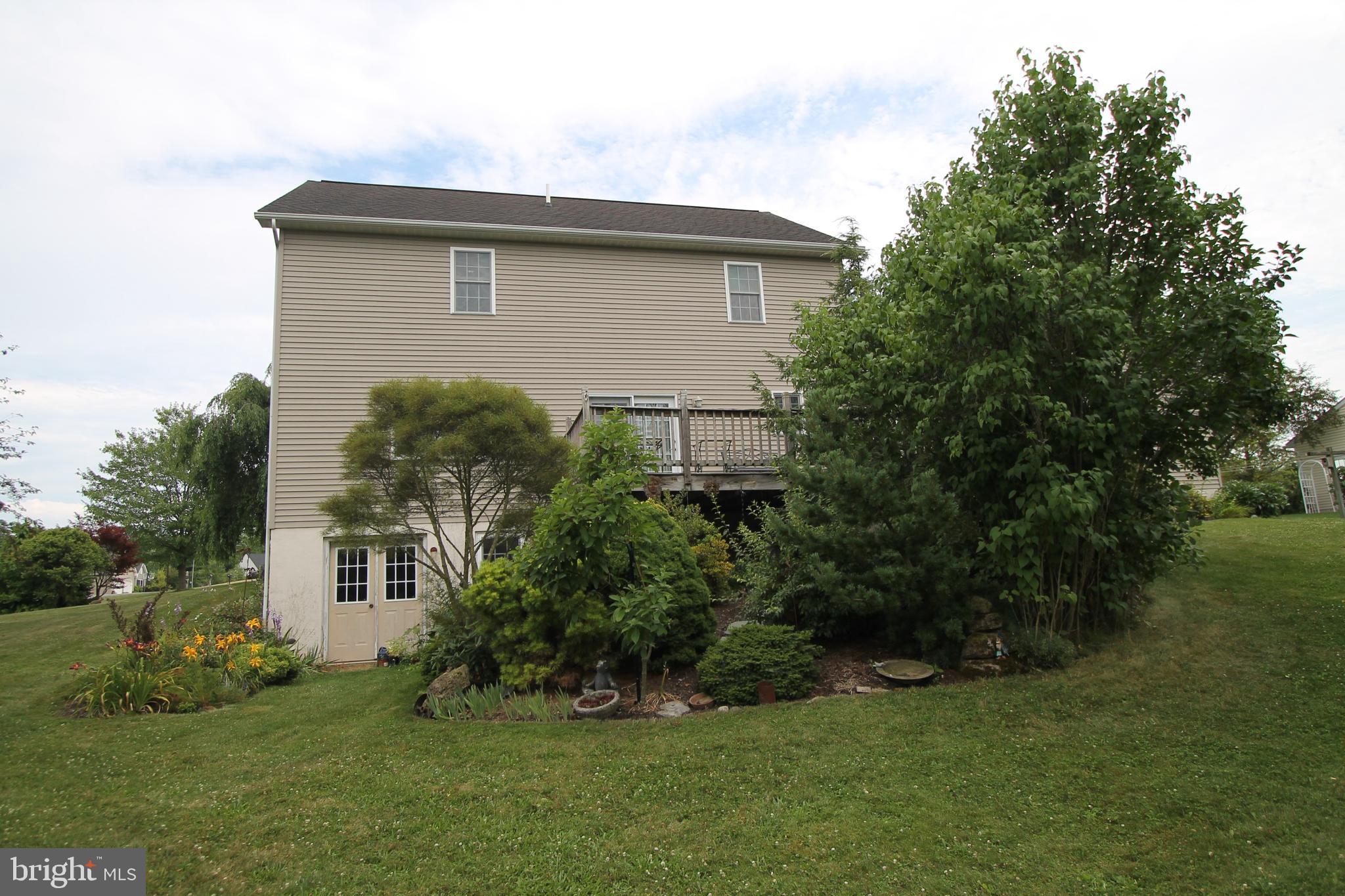 STONEHENGE - Residential