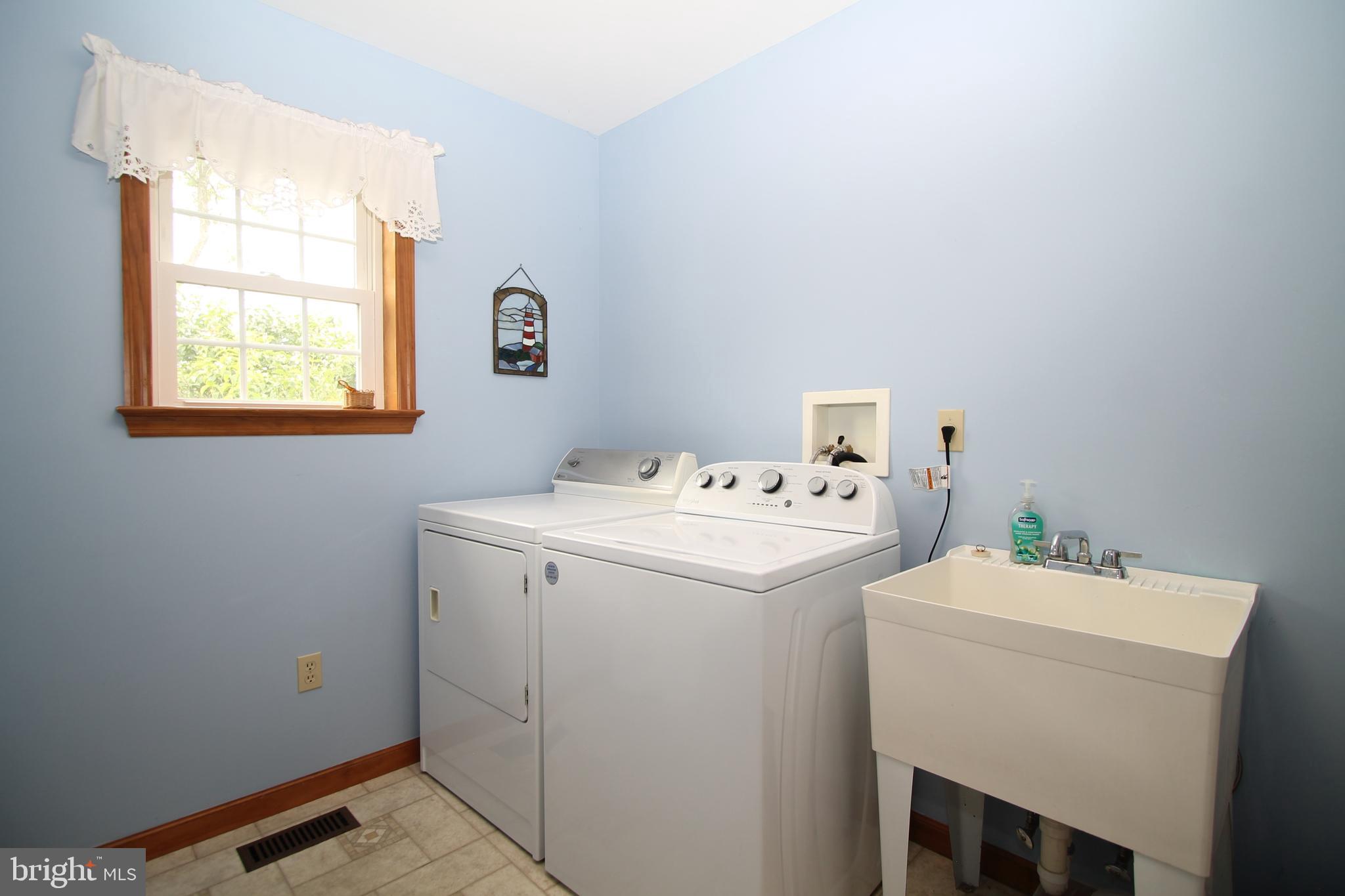 STONEHENGE - Residential