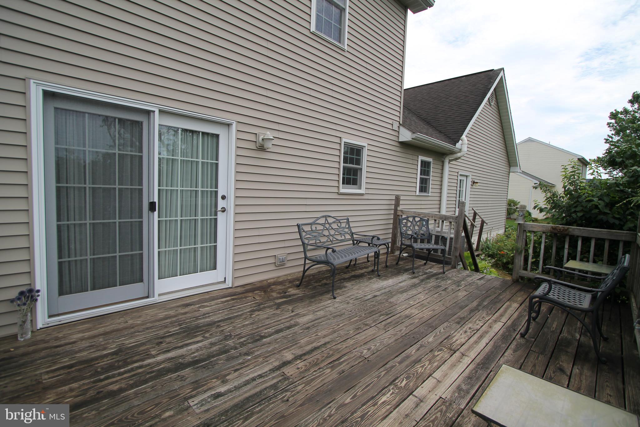 STONEHENGE - Residential