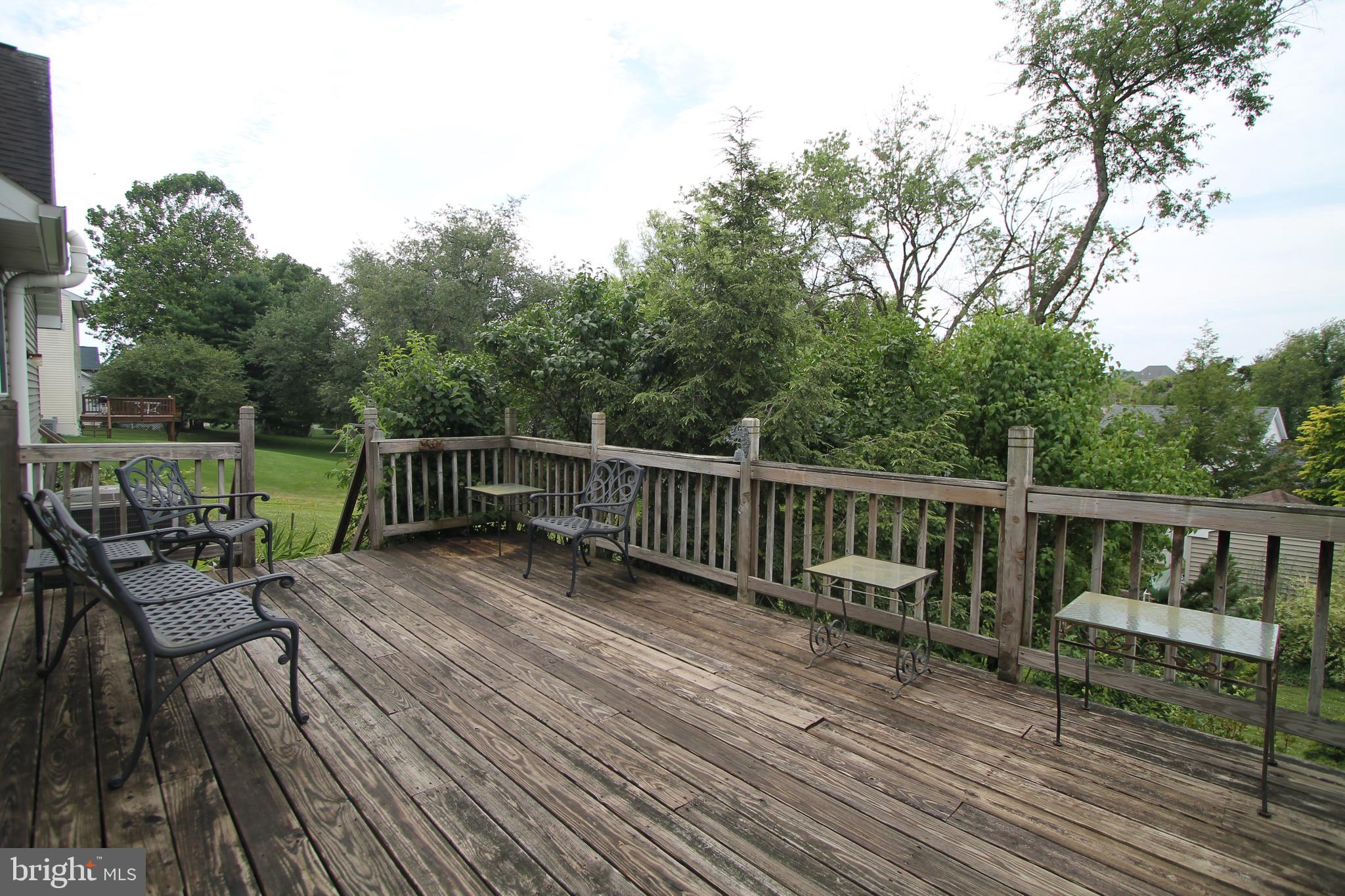 STONEHENGE - Residential