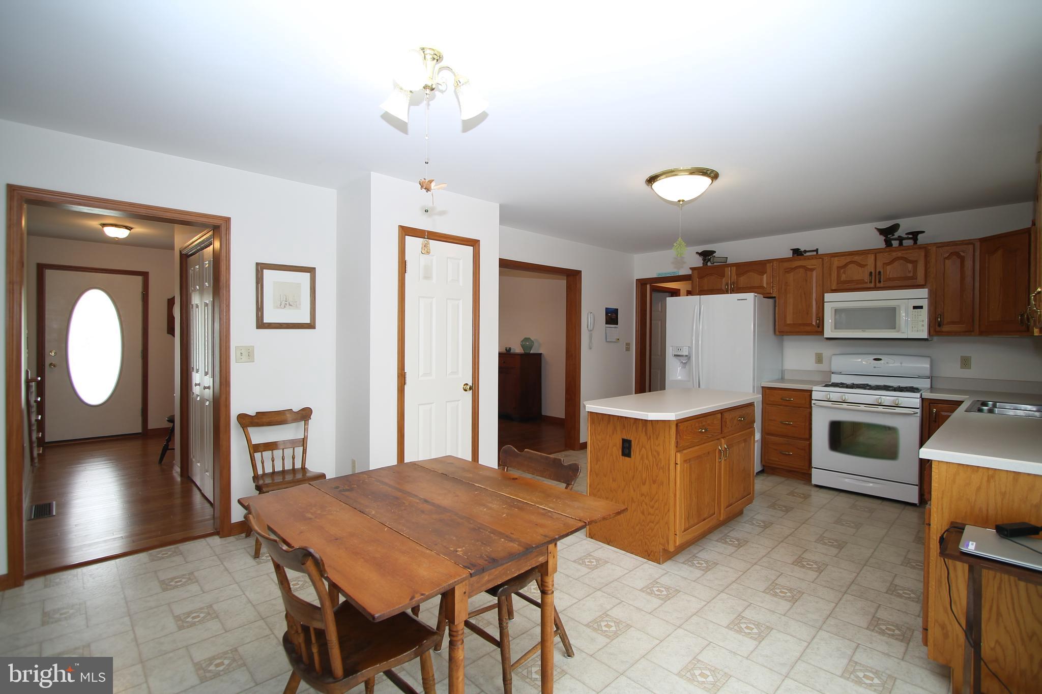 STONEHENGE - Residential