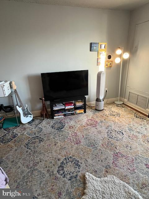 SPRING GARDEN - Residential