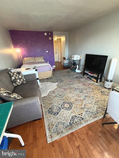 SPRING GARDEN - Residential