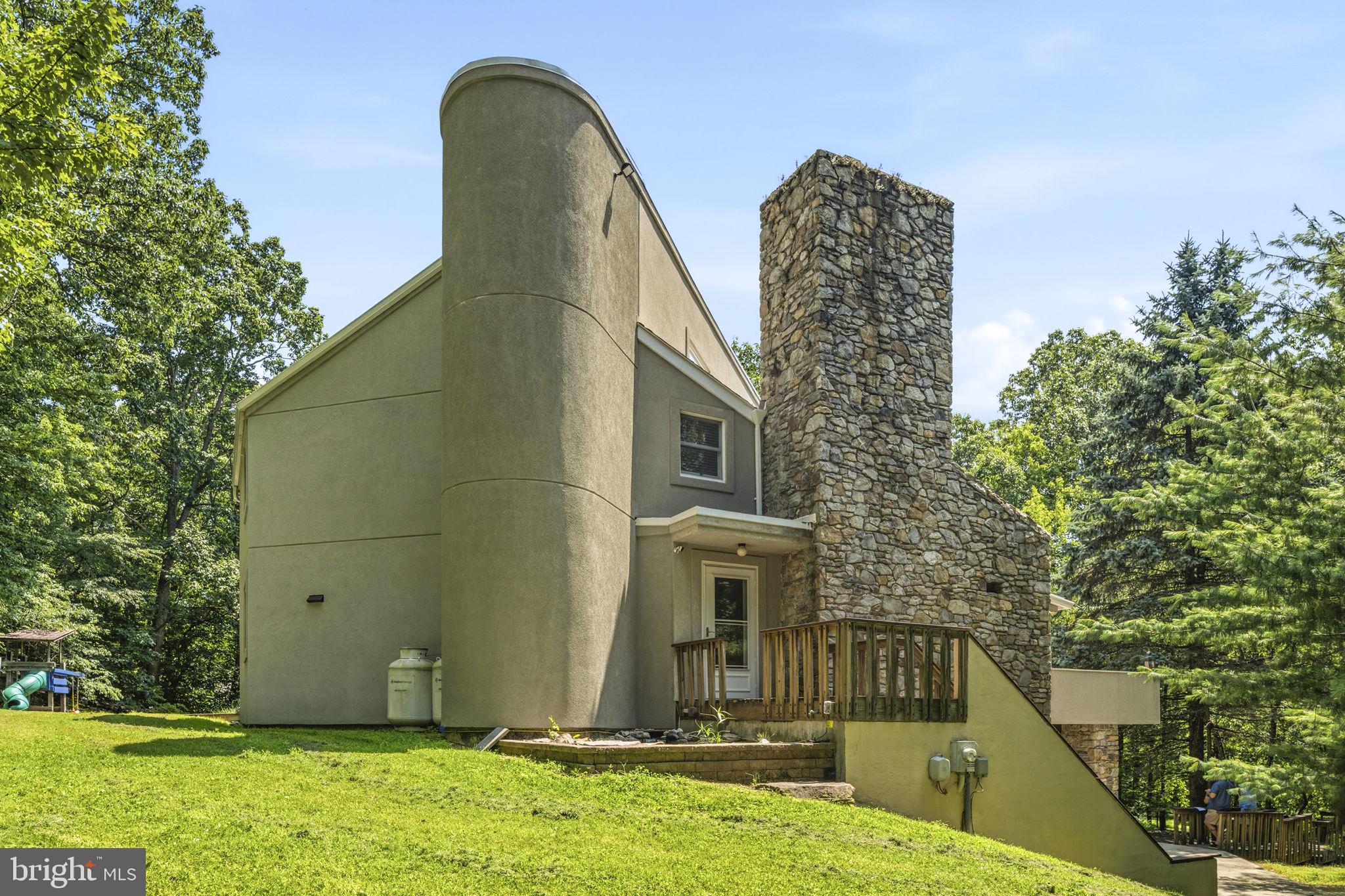 191 HIGH ROCK ROAD N