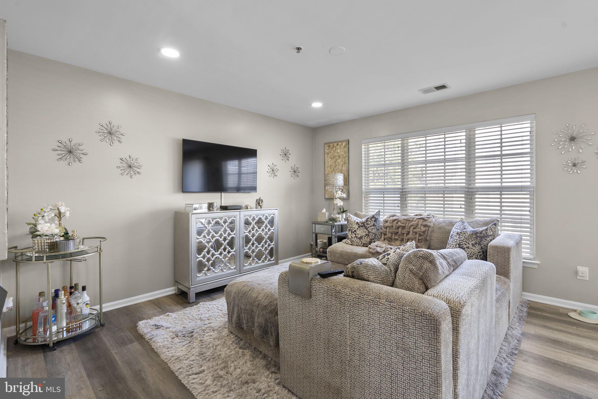 WATKINS PLACE II - Residential