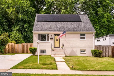 11416 Schuylkill Road, Rockville, MD MLS: MDMC2168022