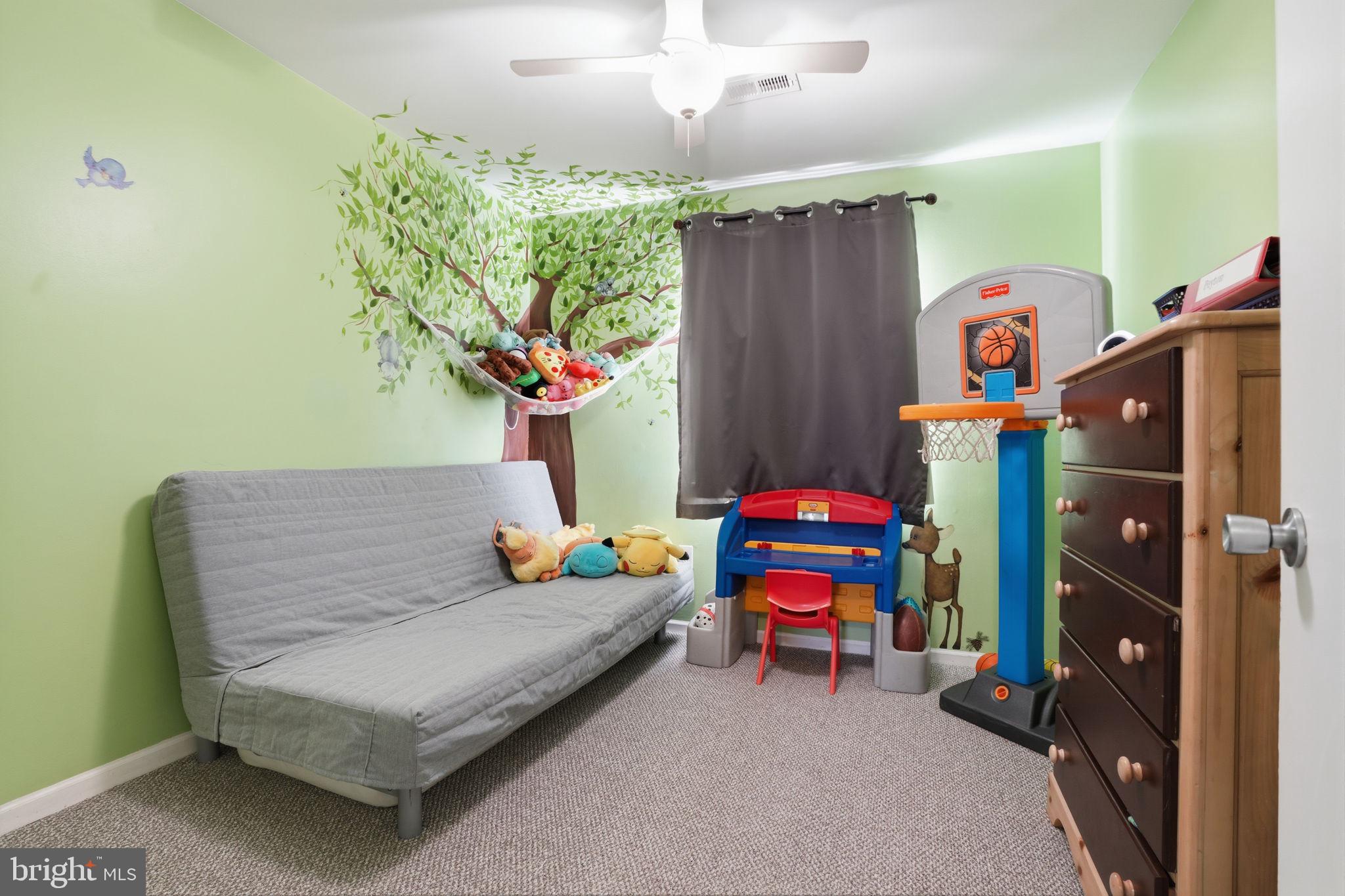 THE PINES - Residential