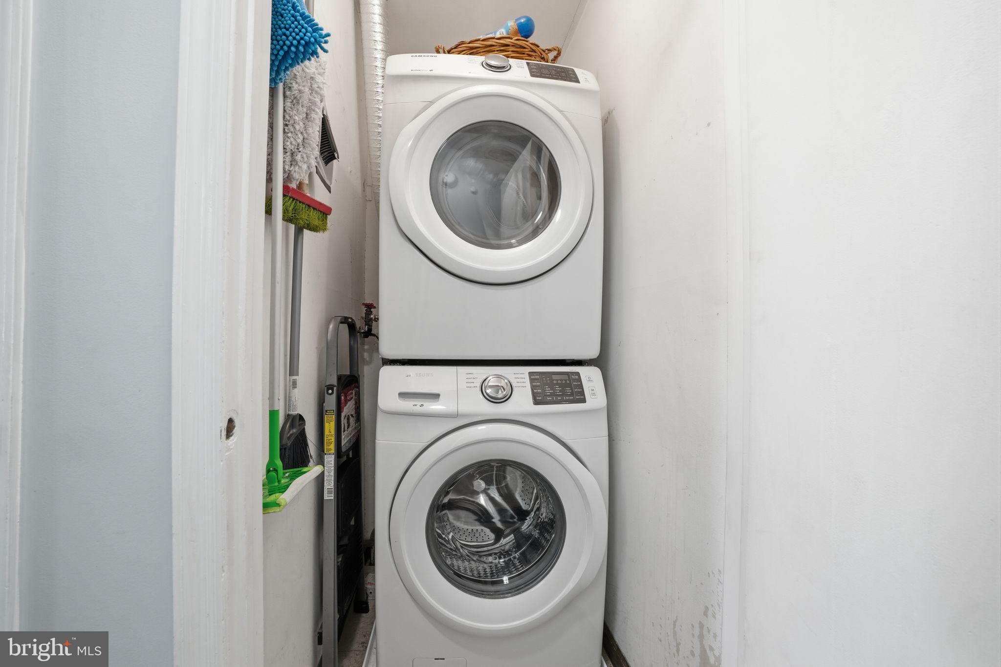 THE PINES - Residential