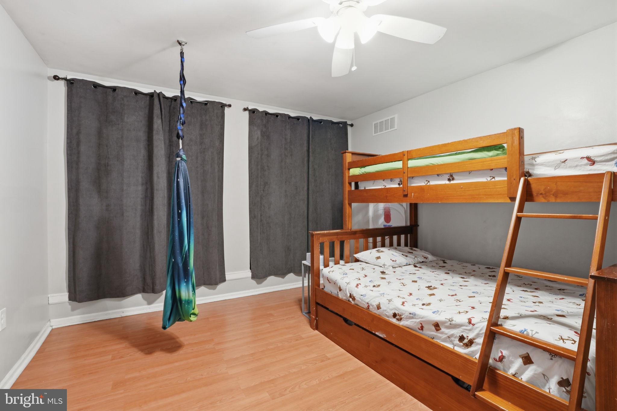 THE PINES - Residential