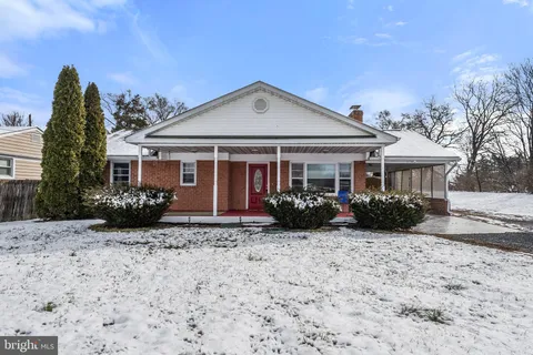 4462 Martinsburg Pike, Clear Brook, VA 22624 - MLS#: VAFV2024422