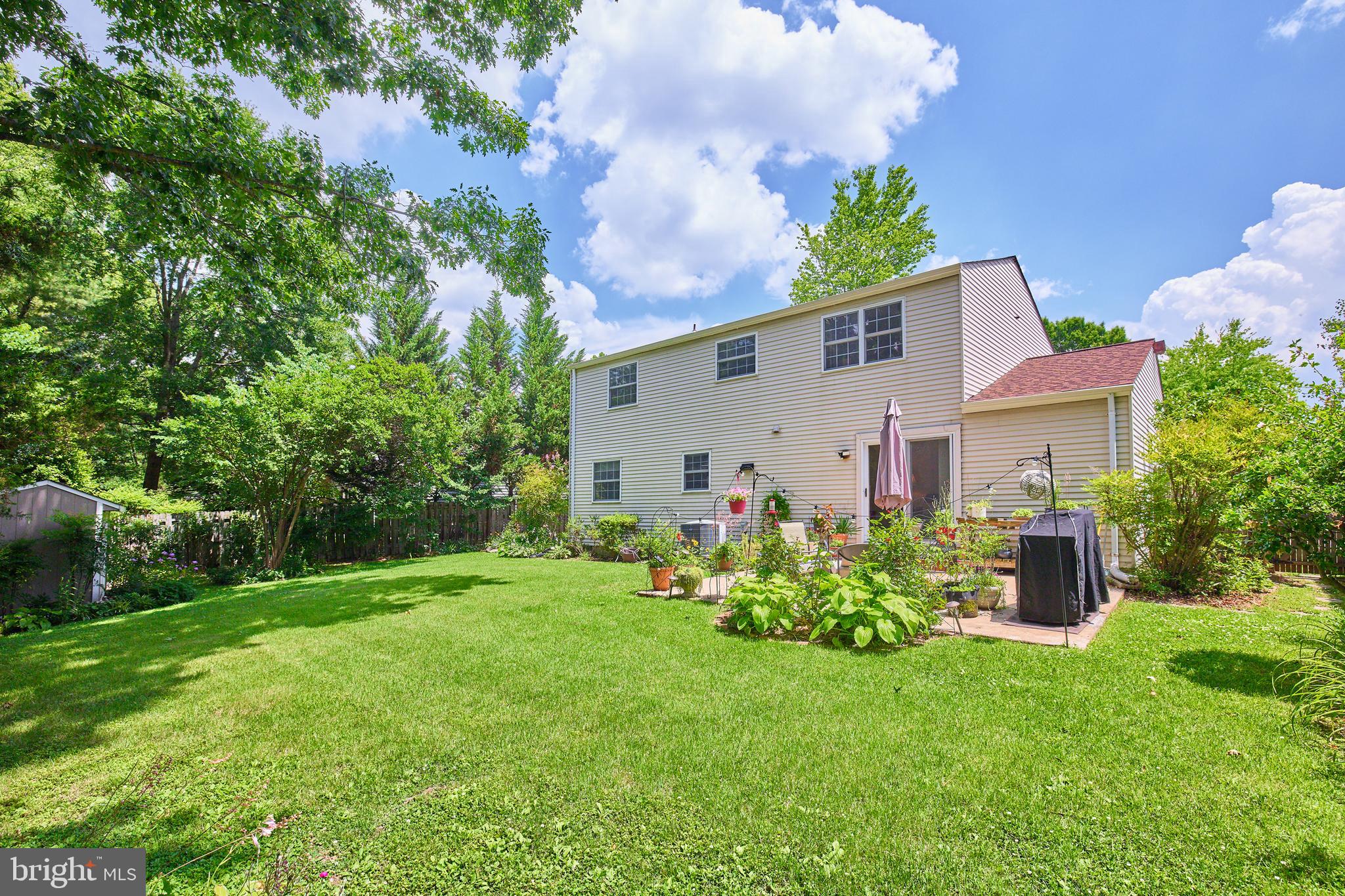 STONEYBROOKE - Residential