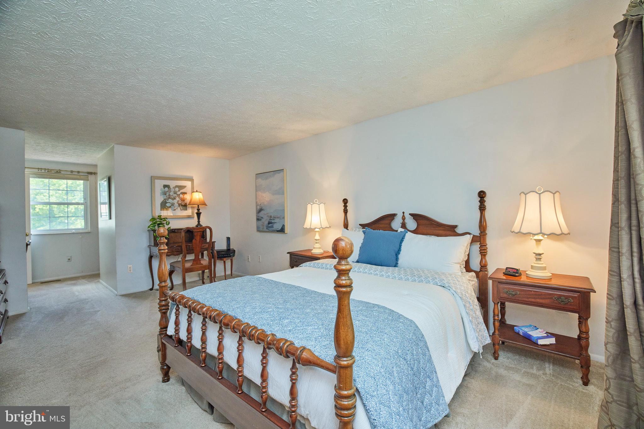 STONEYBROOKE - Residential