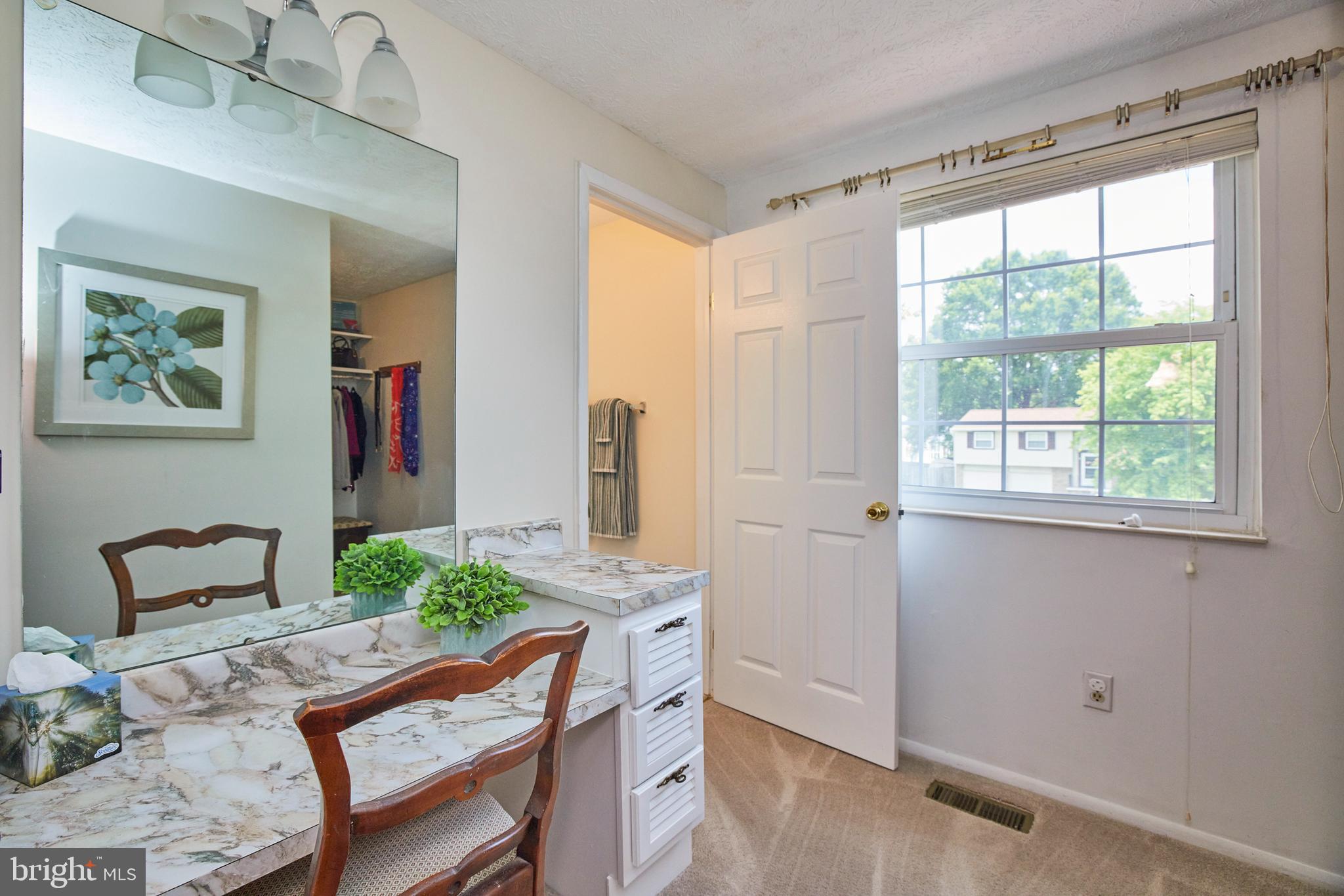 STONEYBROOKE - Residential