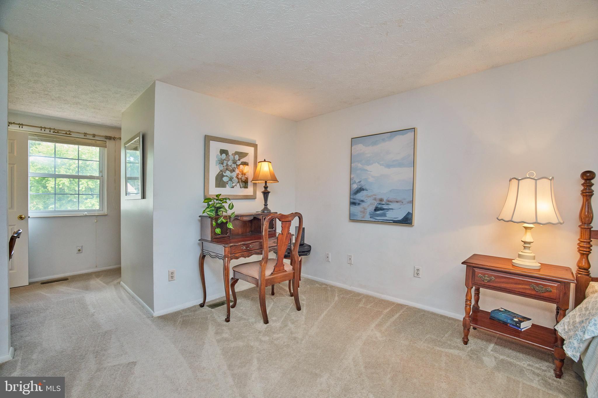 STONEYBROOKE - Residential