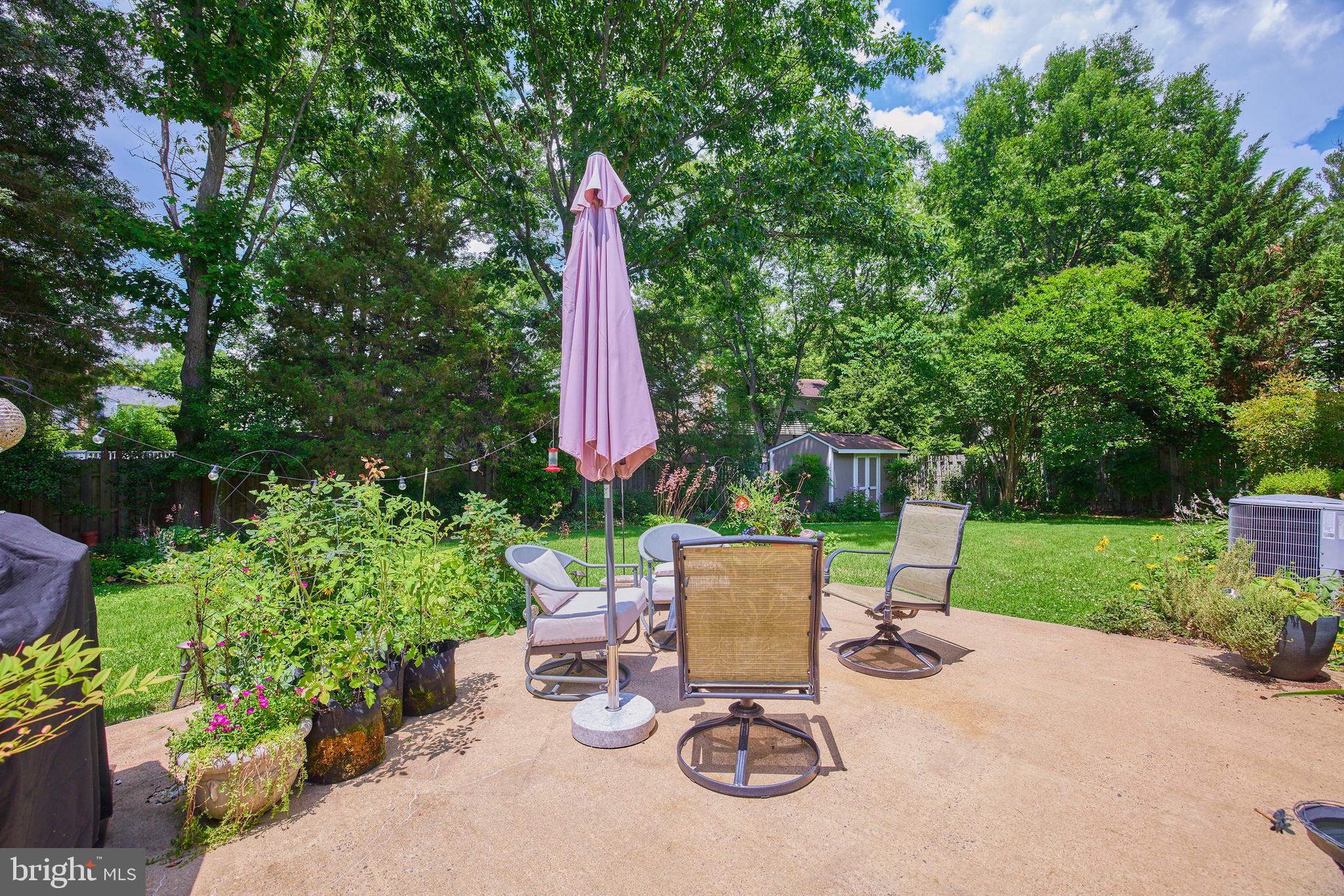 STONEYBROOKE - Residential