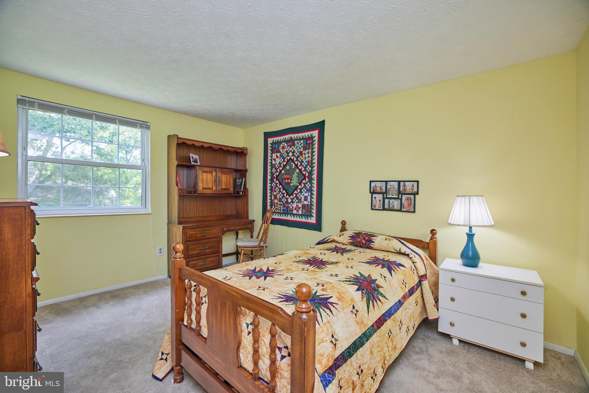 STONEYBROOKE - Residential