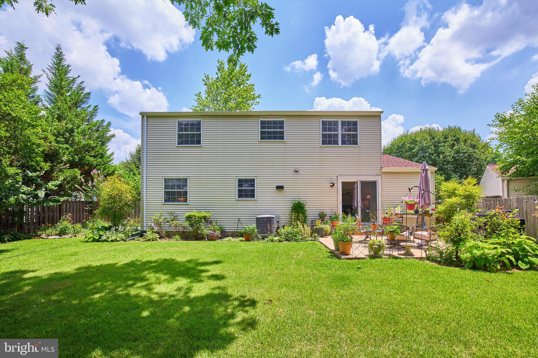 STONEYBROOKE - Residential