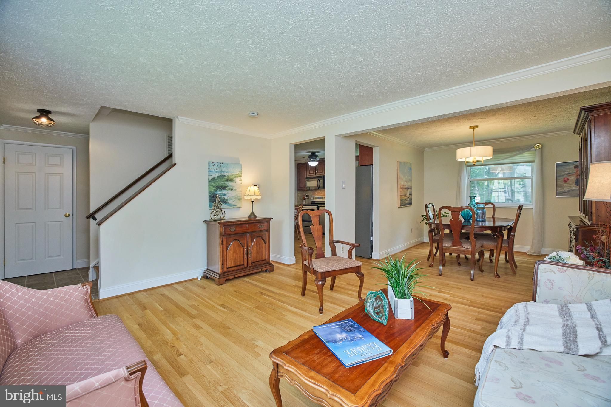 STONEYBROOKE - Residential