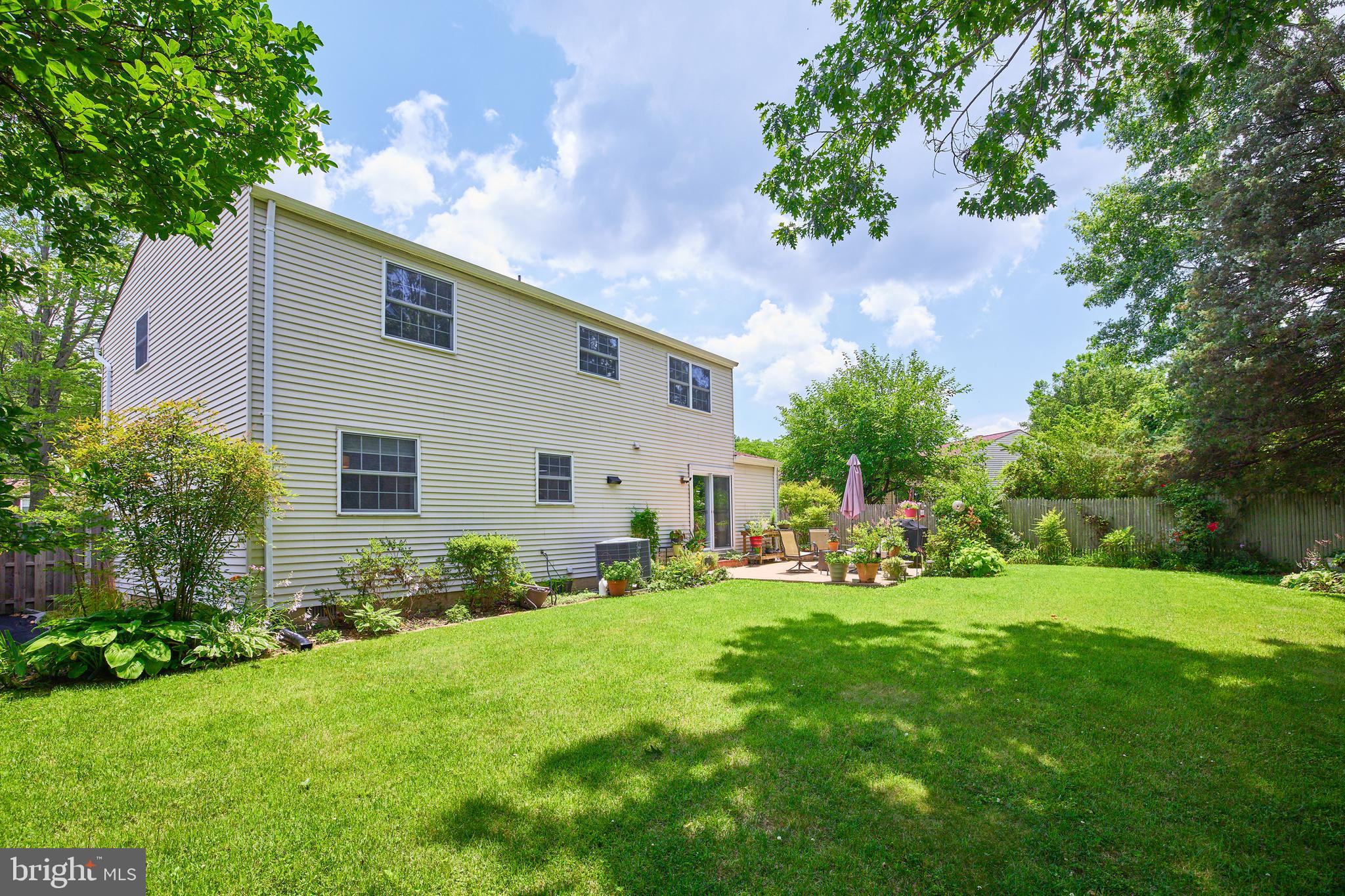 STONEYBROOKE - Residential