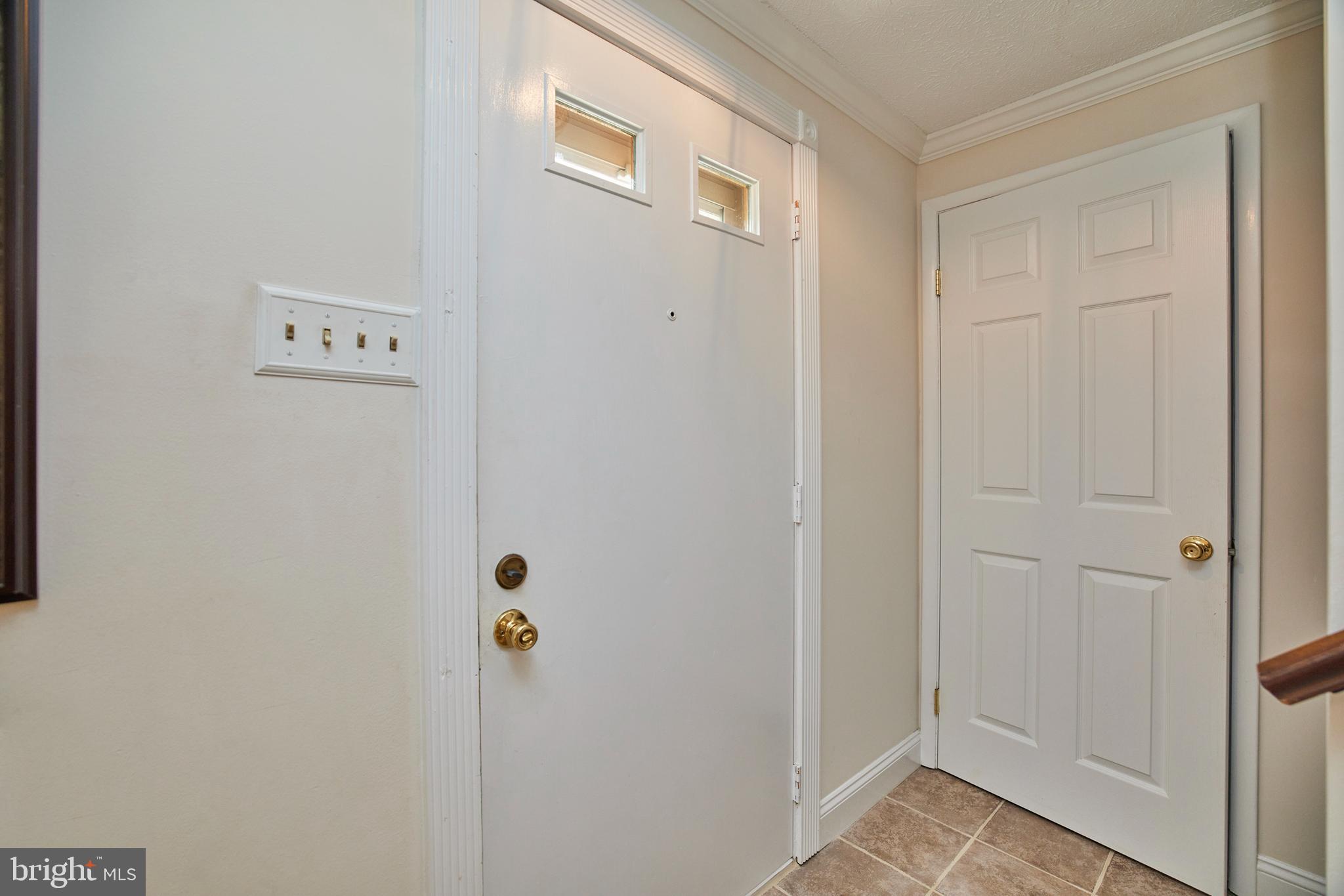 STONEYBROOKE - Residential