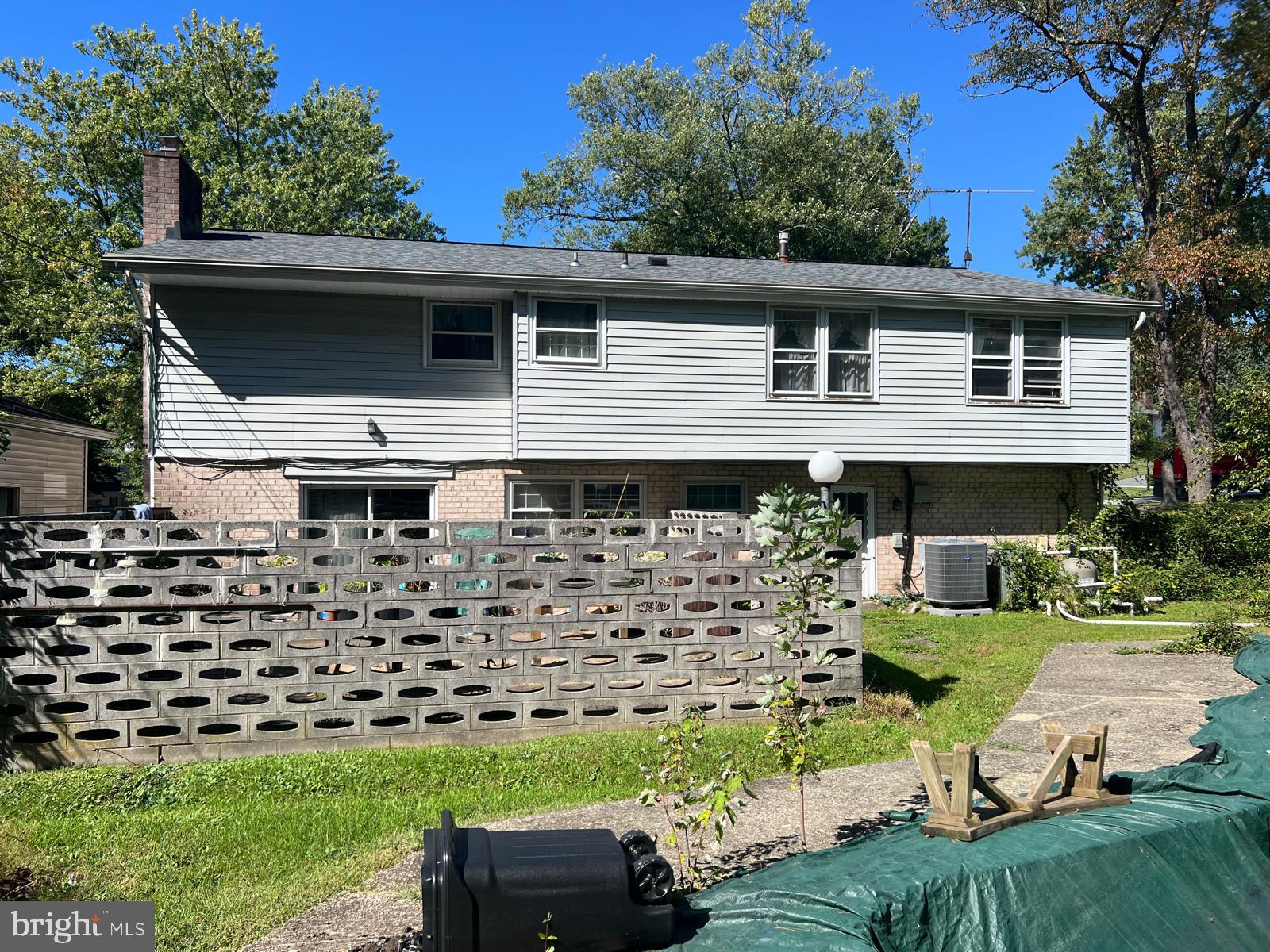 2505 JONATHAN ROAD