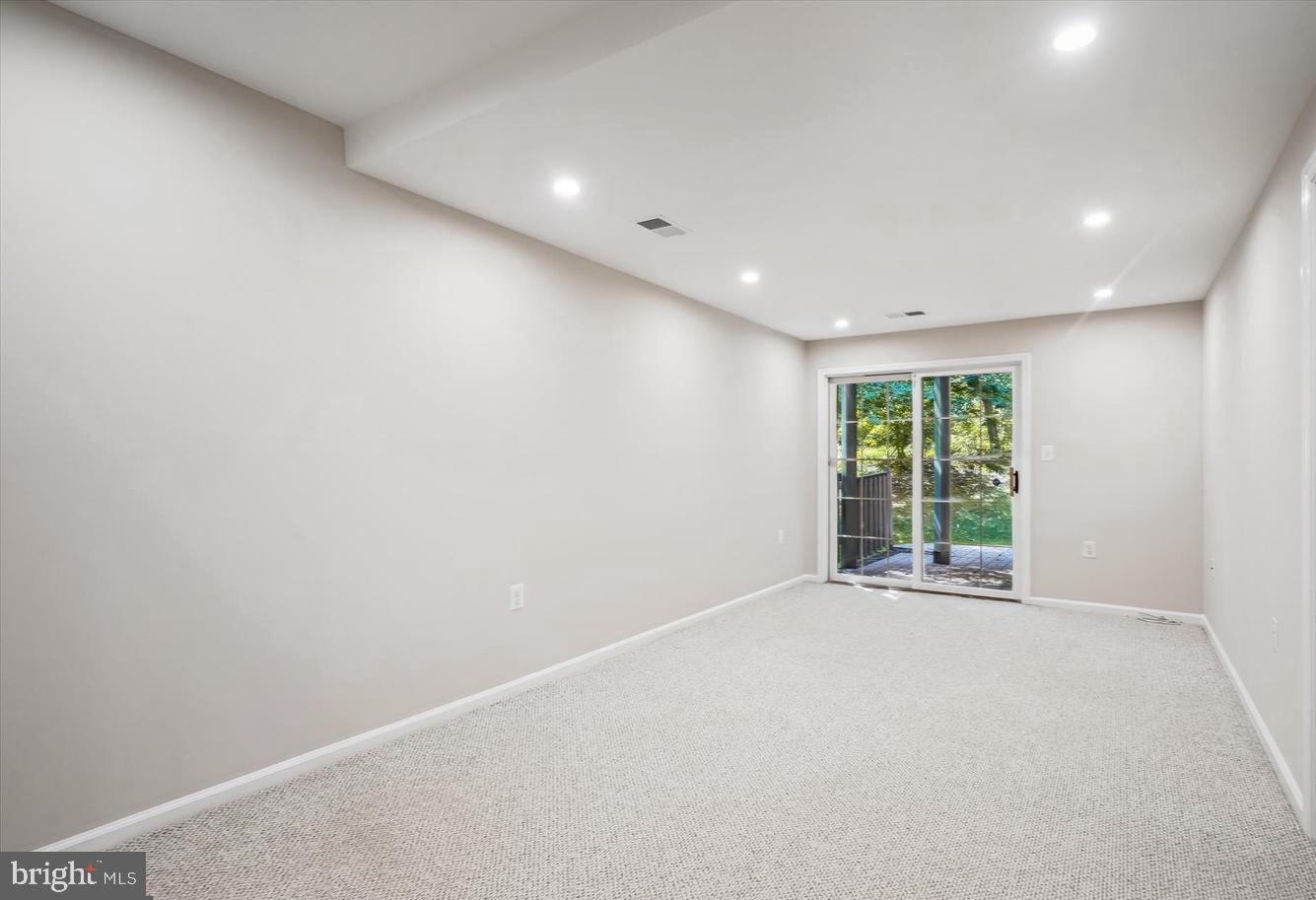 BALDWIN GROVE - Residential