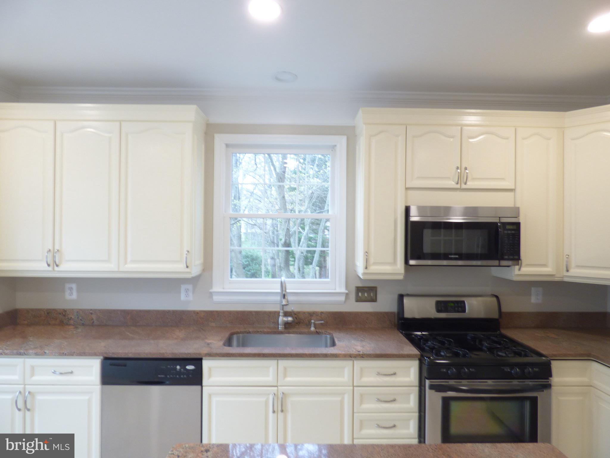 BALDWIN GROVE - Residential