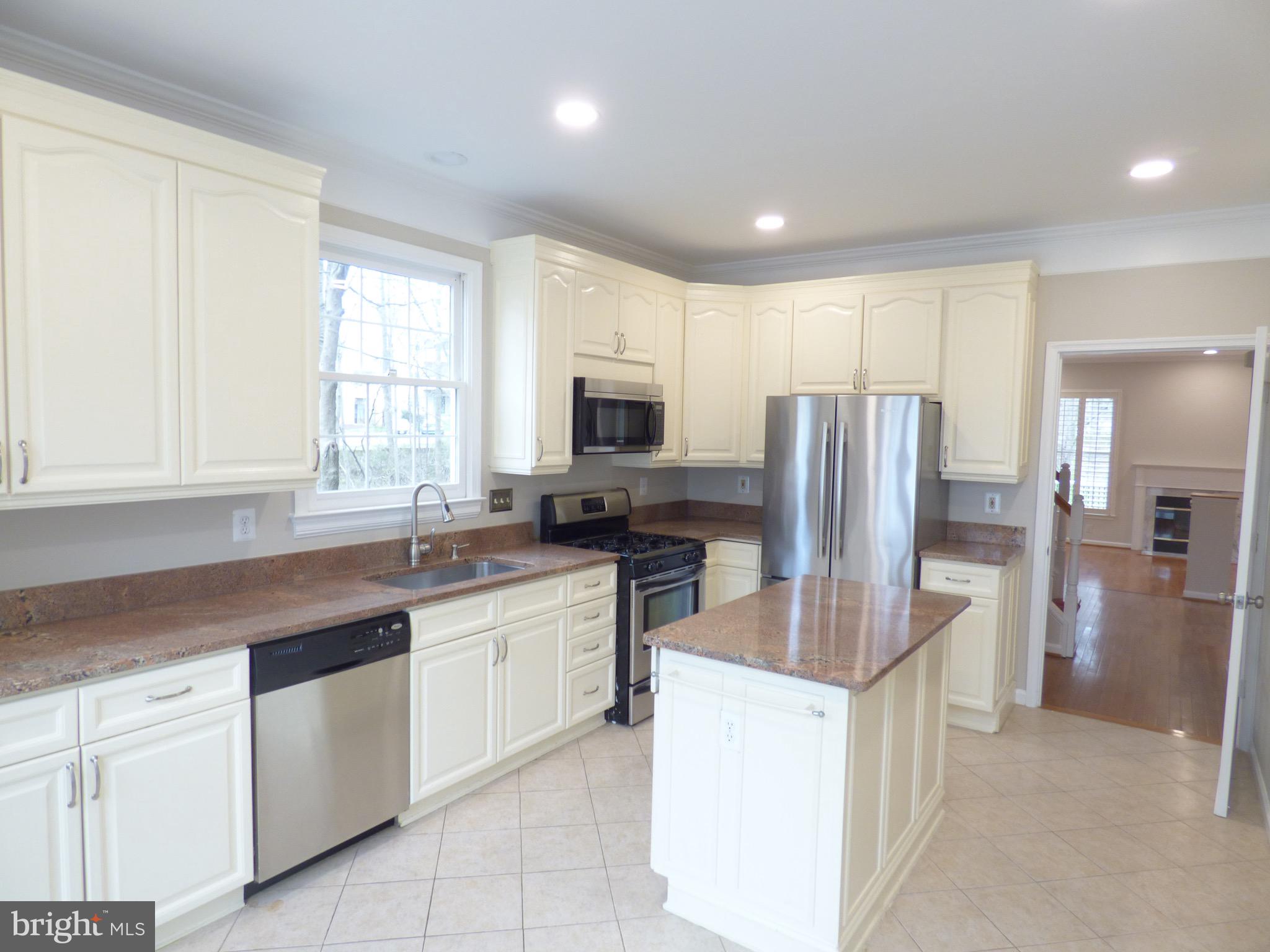 BALDWIN GROVE - Residential