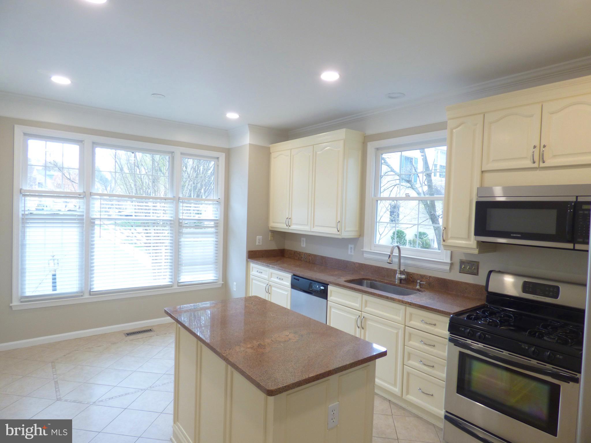 BALDWIN GROVE - Residential