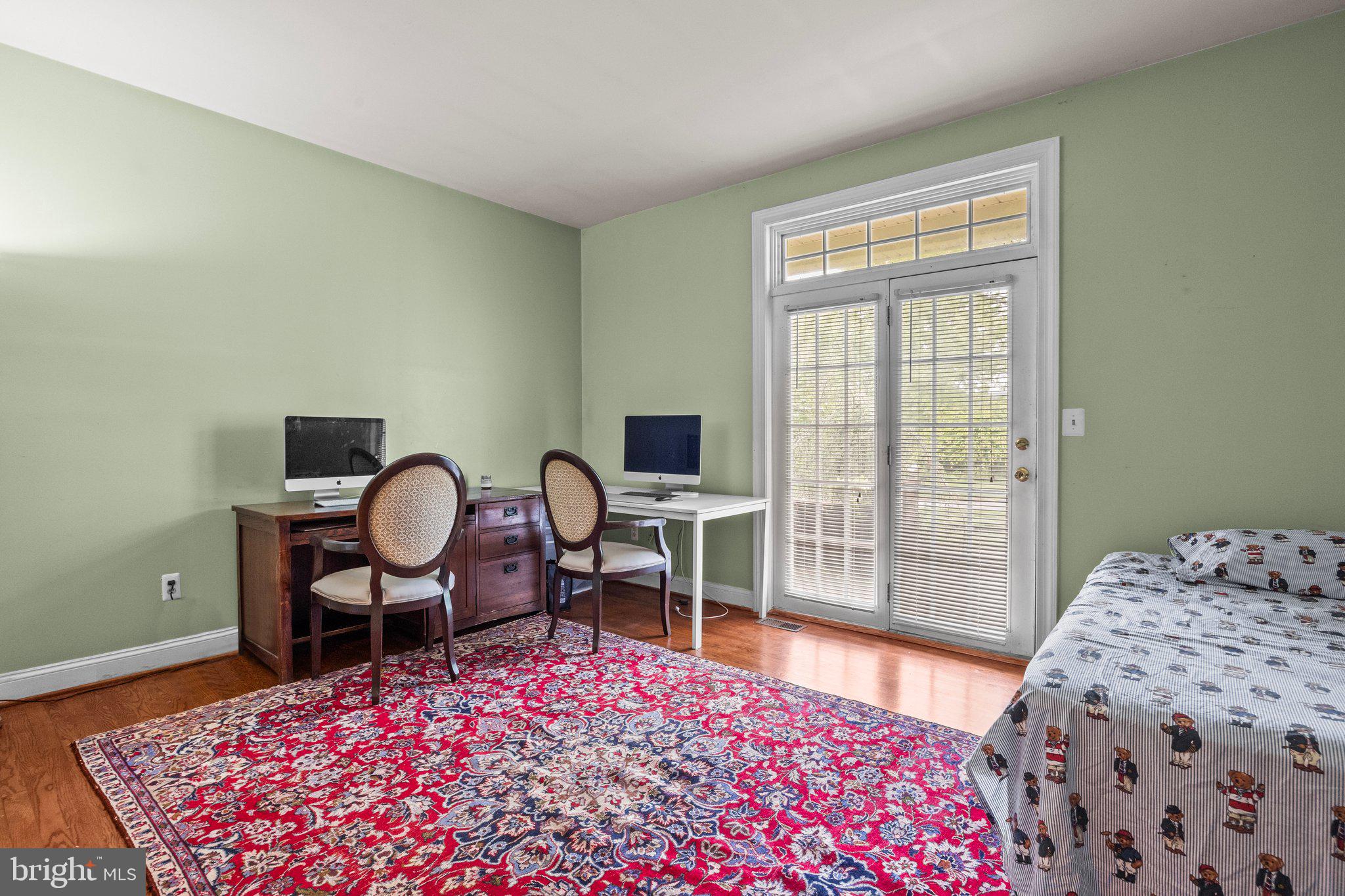 VILLAGE BLACKSHIRE - Residential