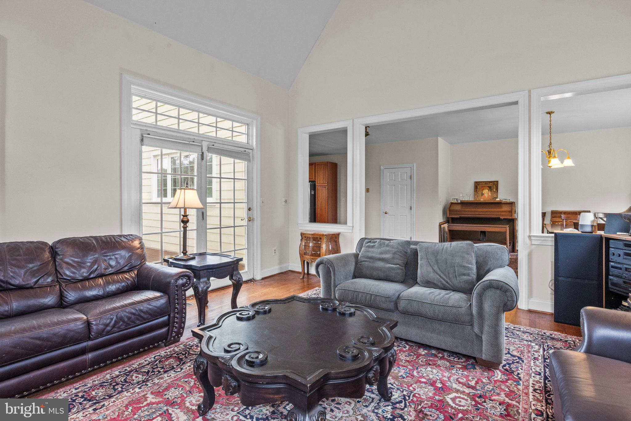 VILLAGE BLACKSHIRE - Residential