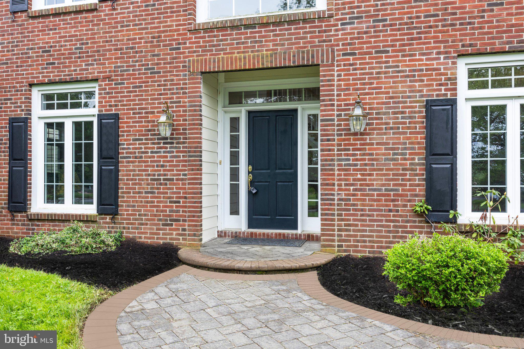 VILLAGE BLACKSHIRE - Residential