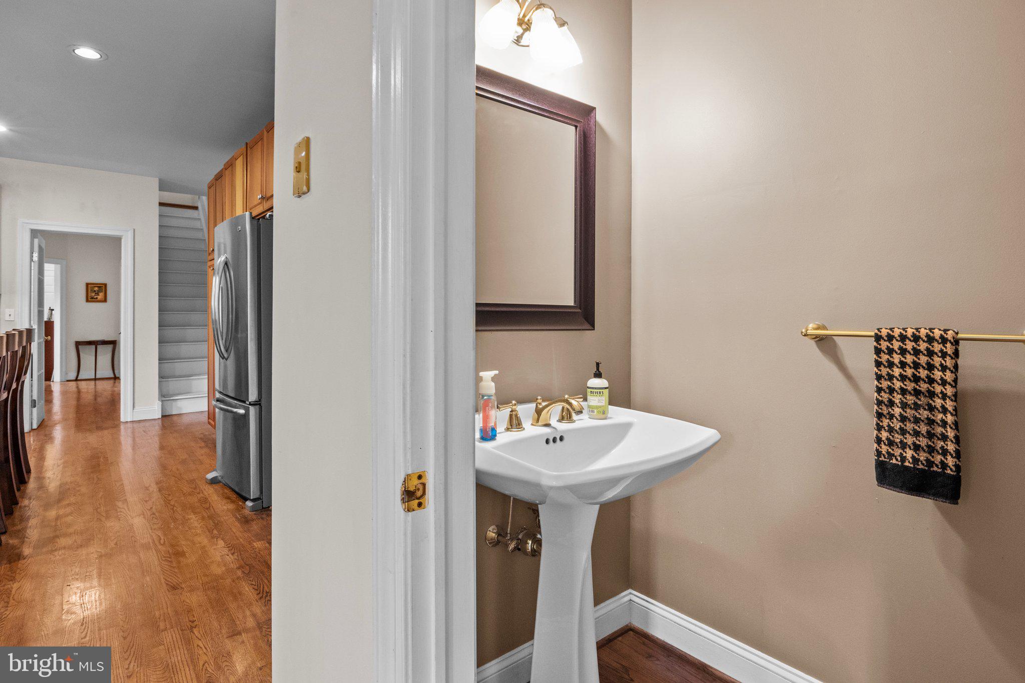 VILLAGE BLACKSHIRE - Residential