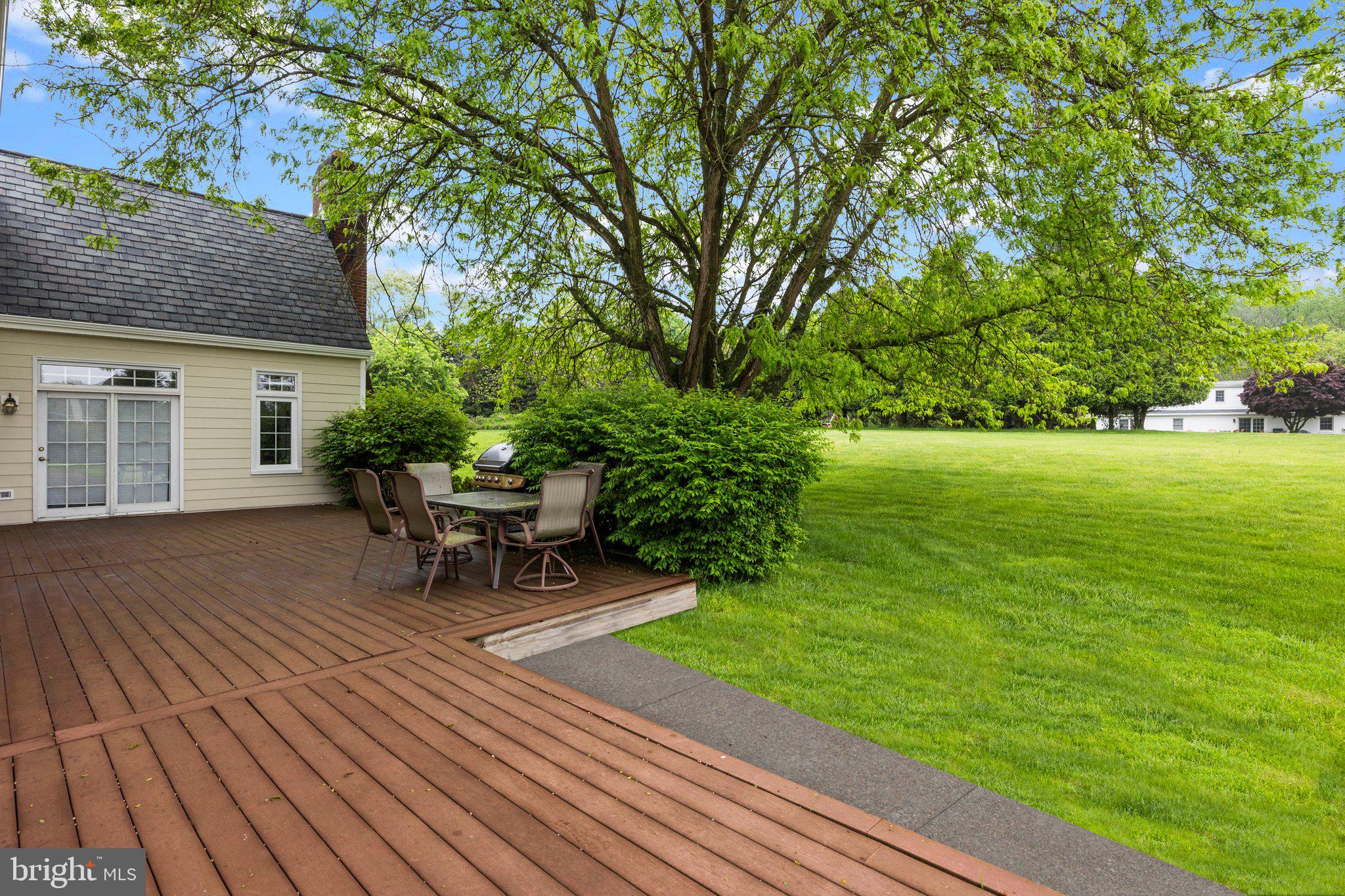 VILLAGE BLACKSHIRE - Residential