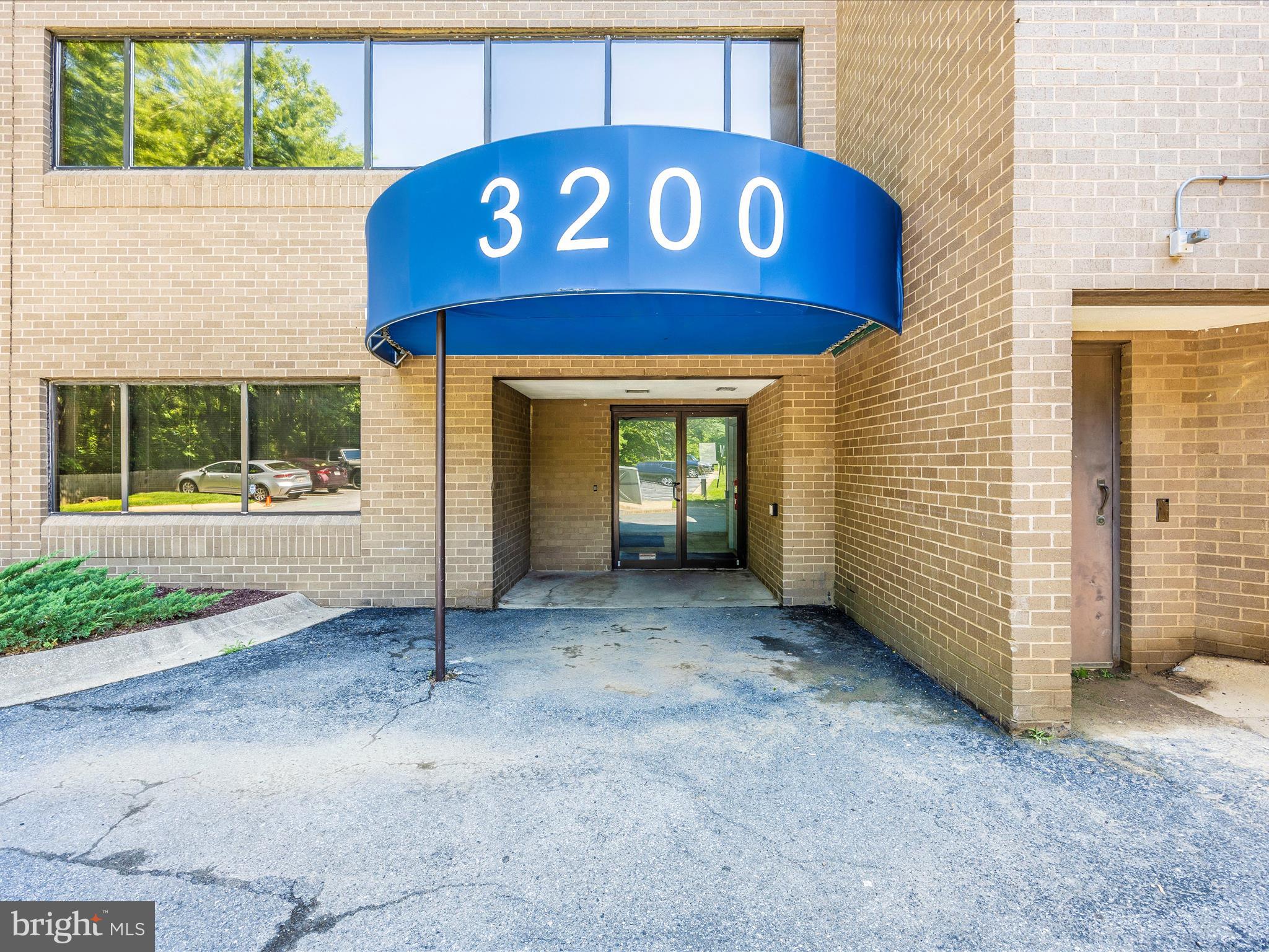 3200 TOWER OAKS BOULEVARD 4AII