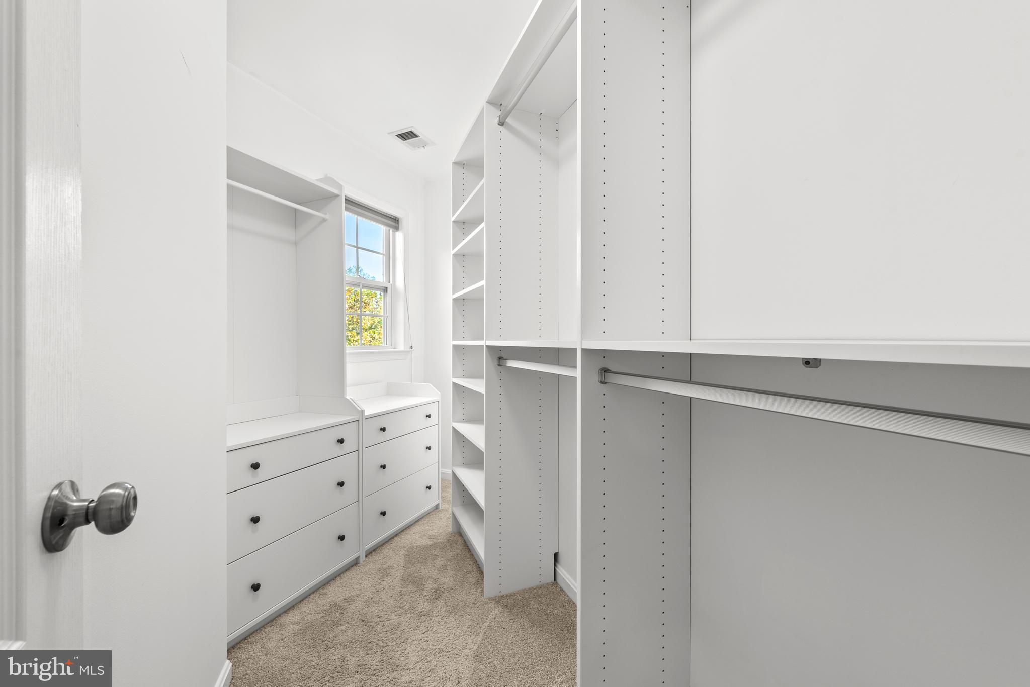 BROADLANDS SOUTH - Residential