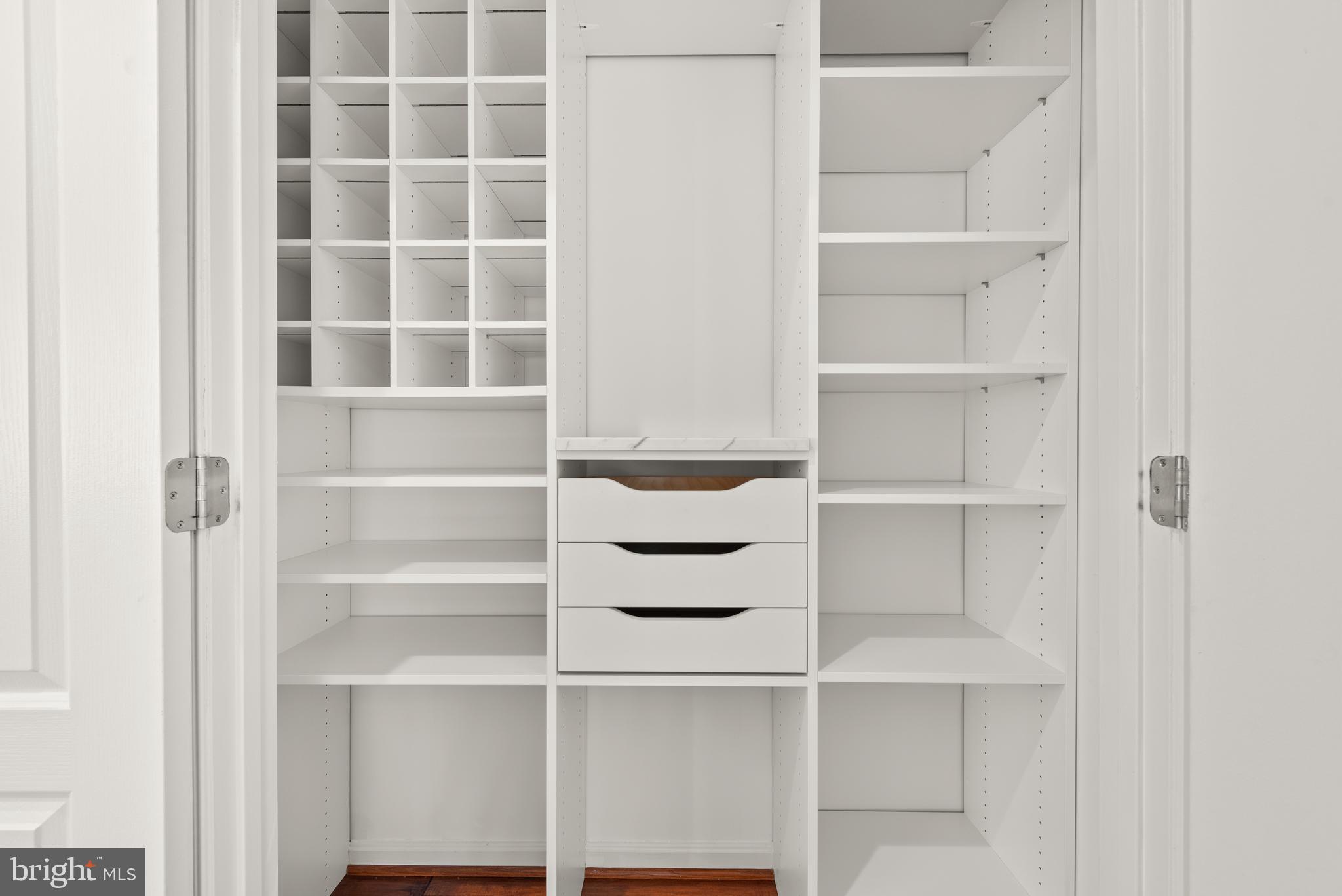 BROADLANDS SOUTH - Residential