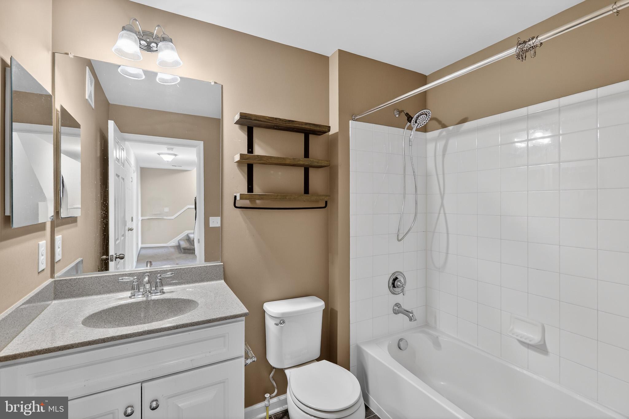 EAST GATE 3 CONDOMINIUM - Residential