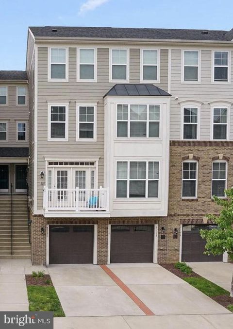 43368 TOWN GATE SQUARE CHANTILLY VA 20152