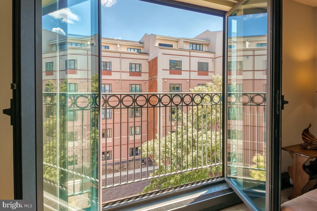 FELLS POINT HISTORIC DISTRICT - Residential