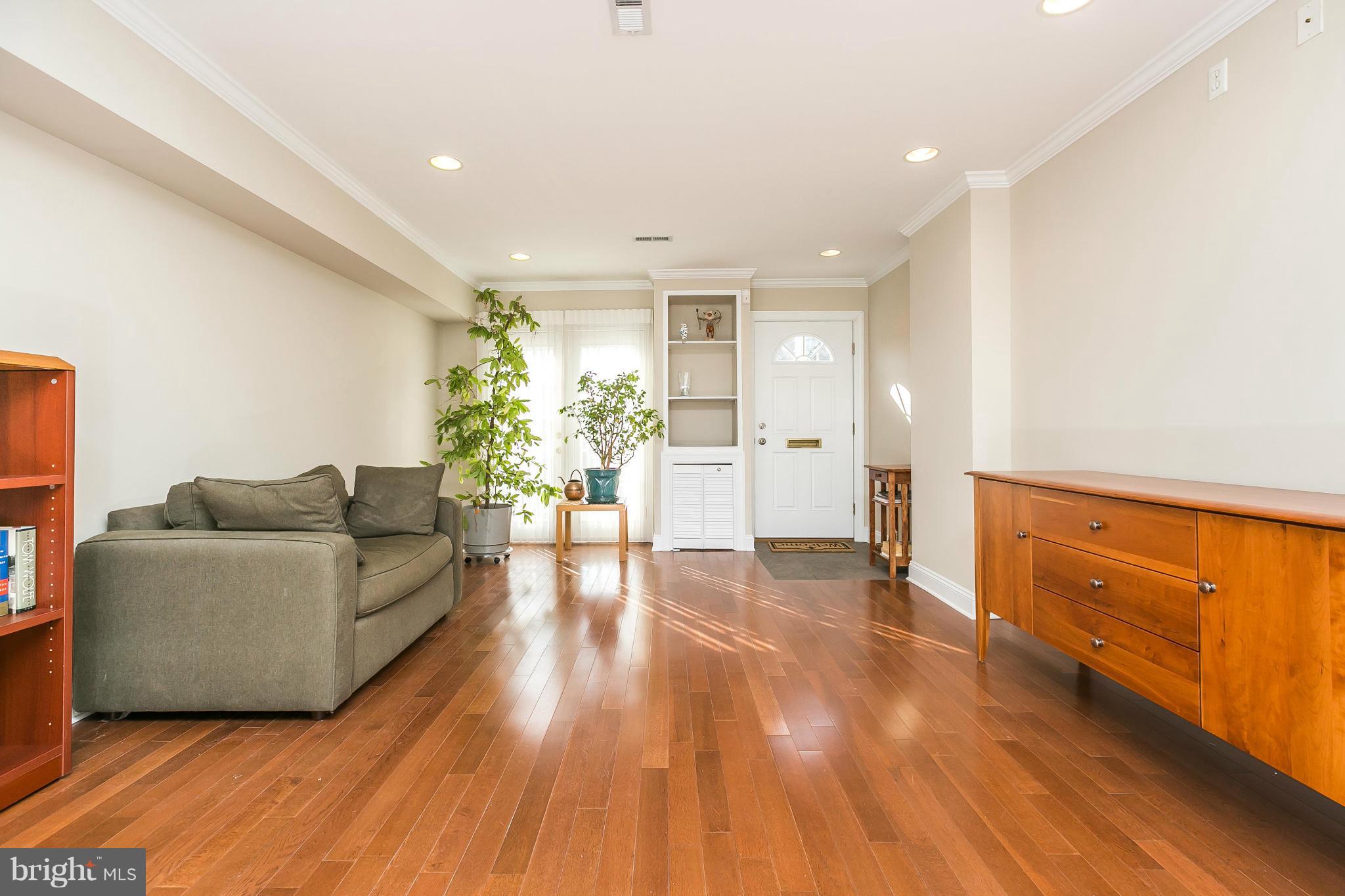 BUTCHER'S HILL - Residential