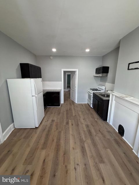 Townhouse For Rent - 2104 S 65th St #2 St<br/> Philadelphia County, PHILADELPHIA, PA 19142
