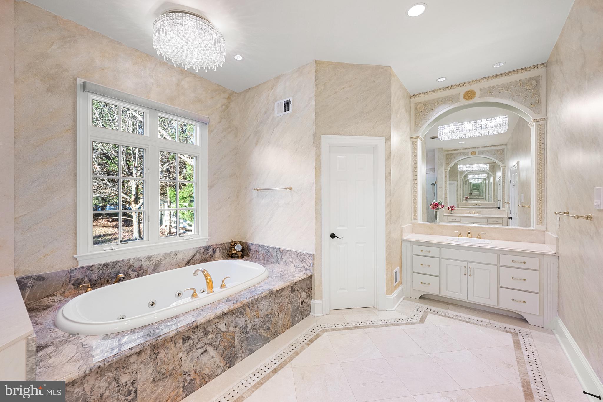 BULL RUN - Residential