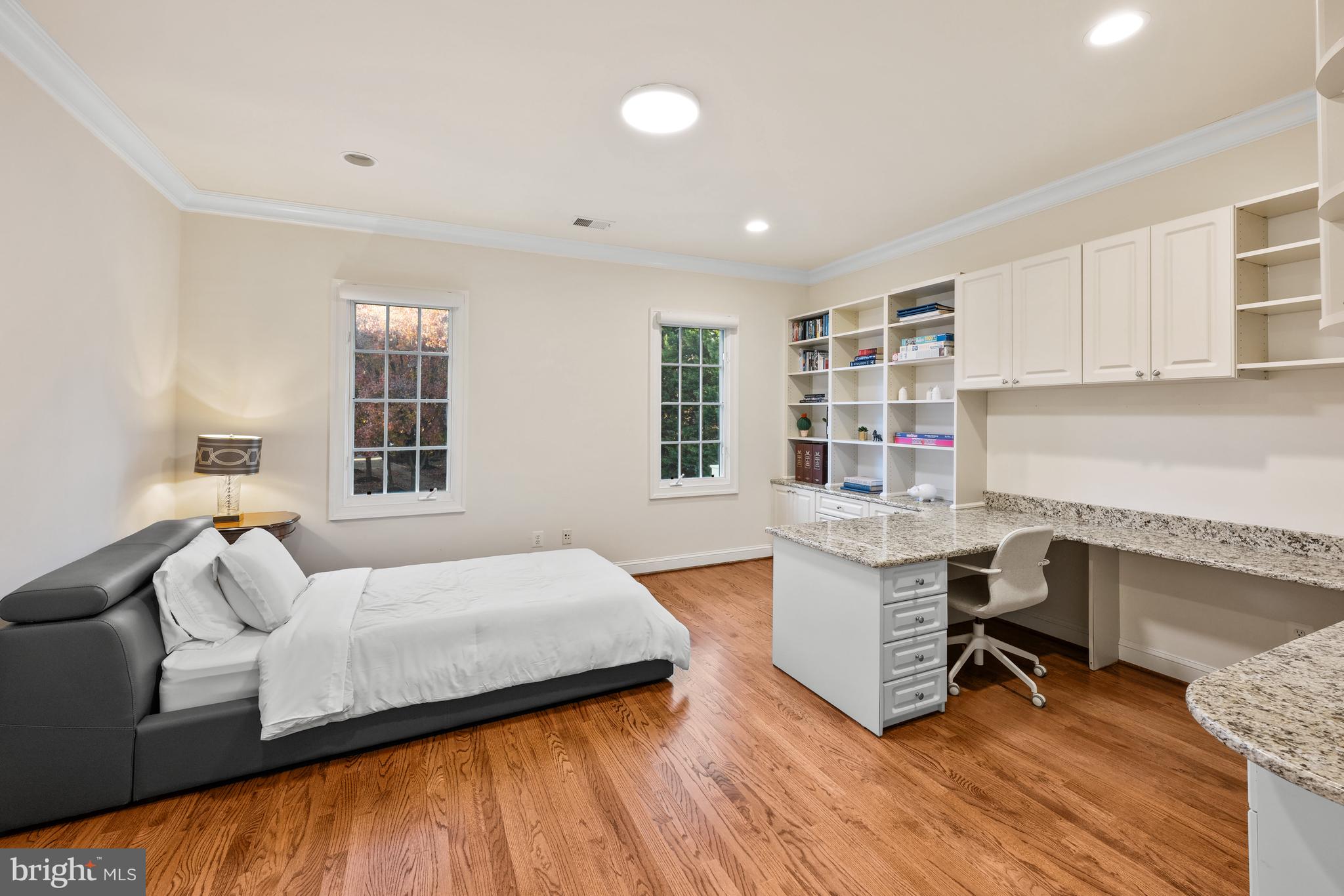 BULL RUN - Residential