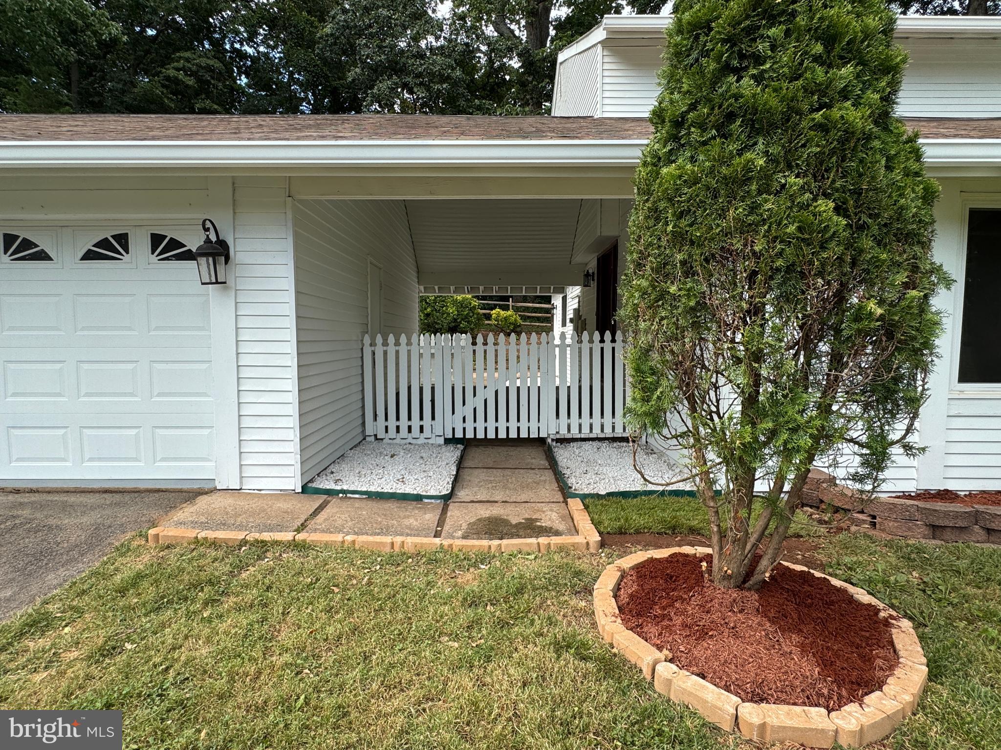 15 GREENFIELD COURT