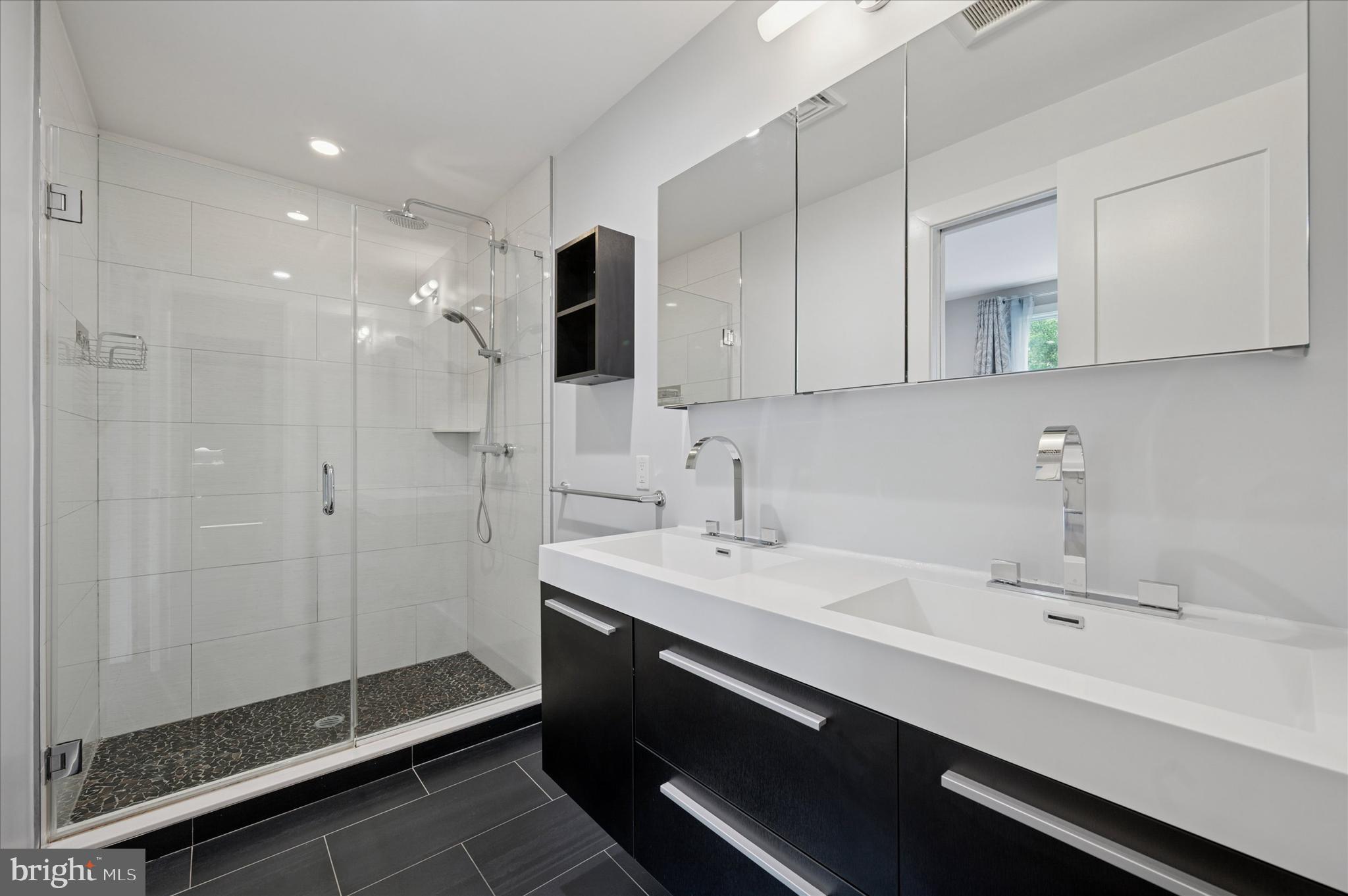 WASHINGTON SQ WEST - Residential