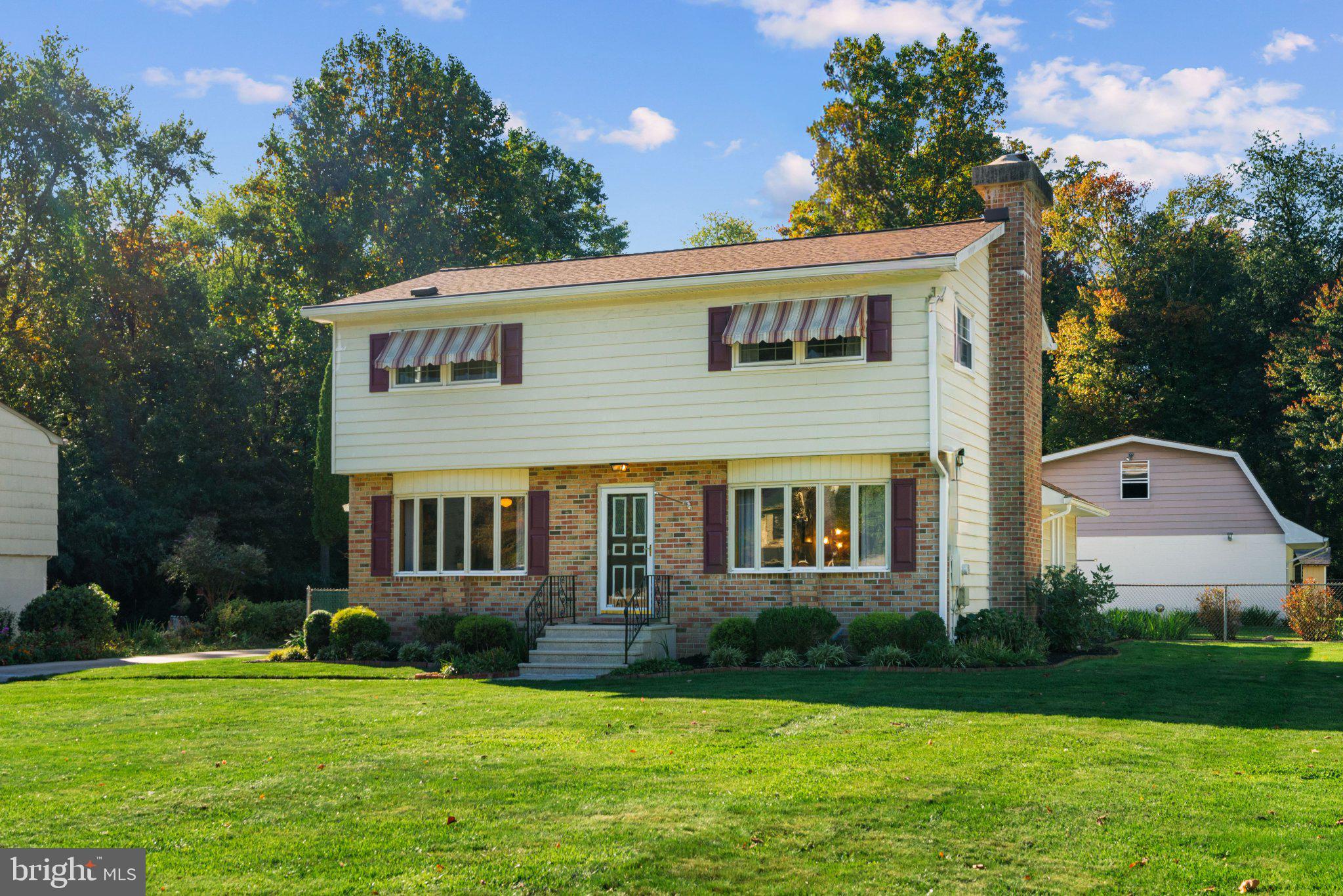 1265 LOWER FERRY ROAD