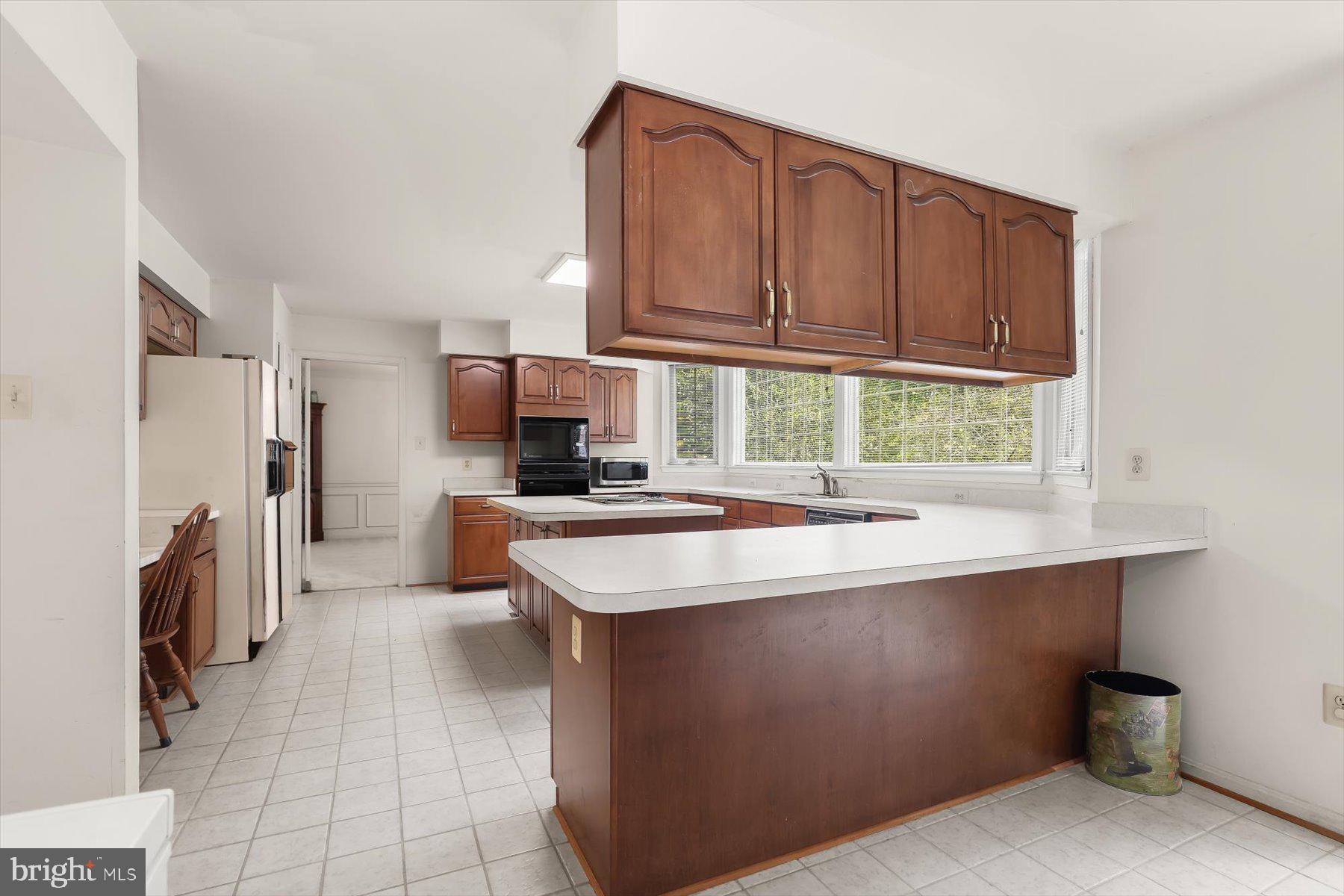 BURLEIGH MANOR - Residential